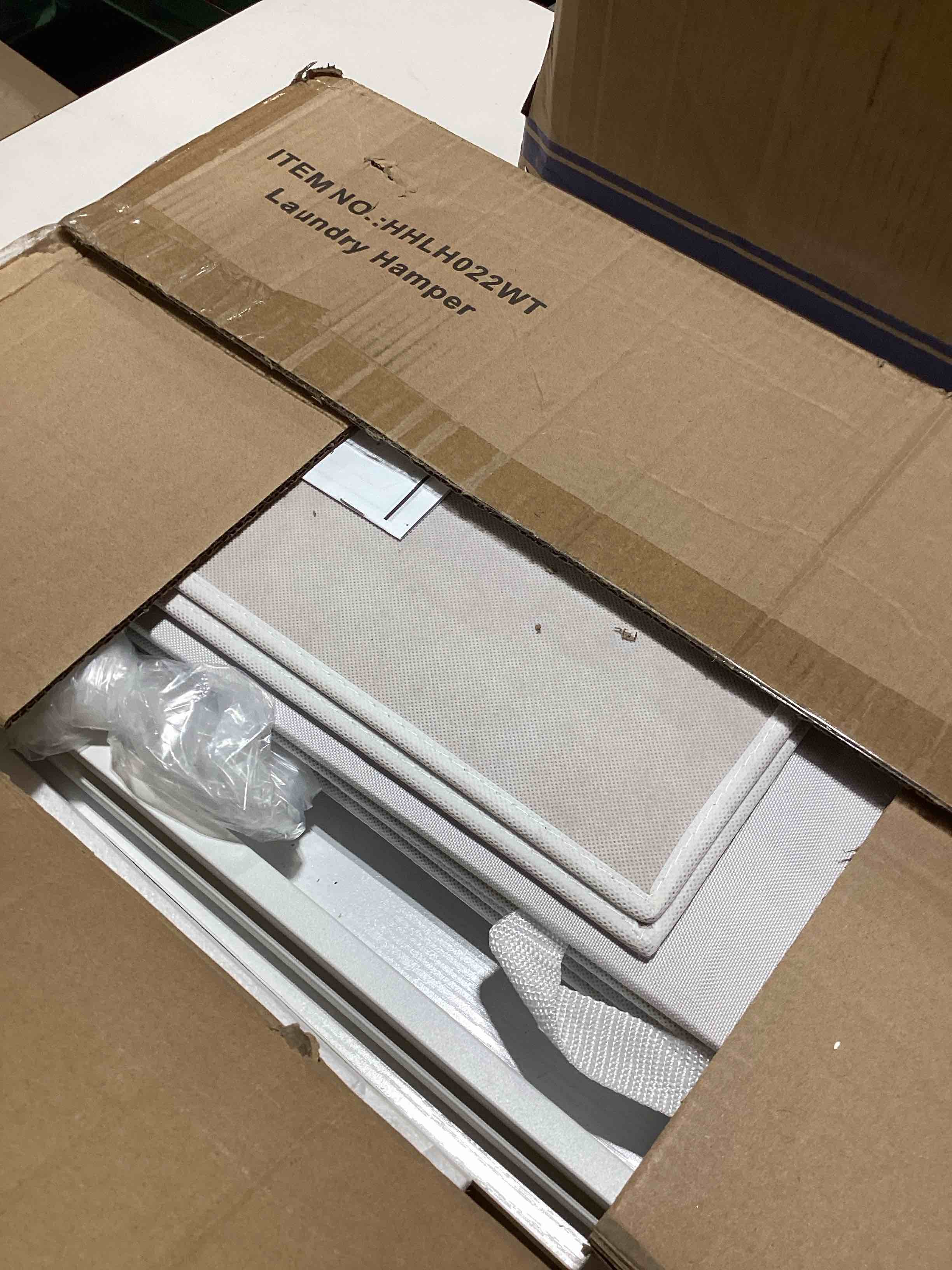 https://s3.amazonaws.com/lotting-images-prod/bidfta/PPE3209126_1760440657650.jpeg