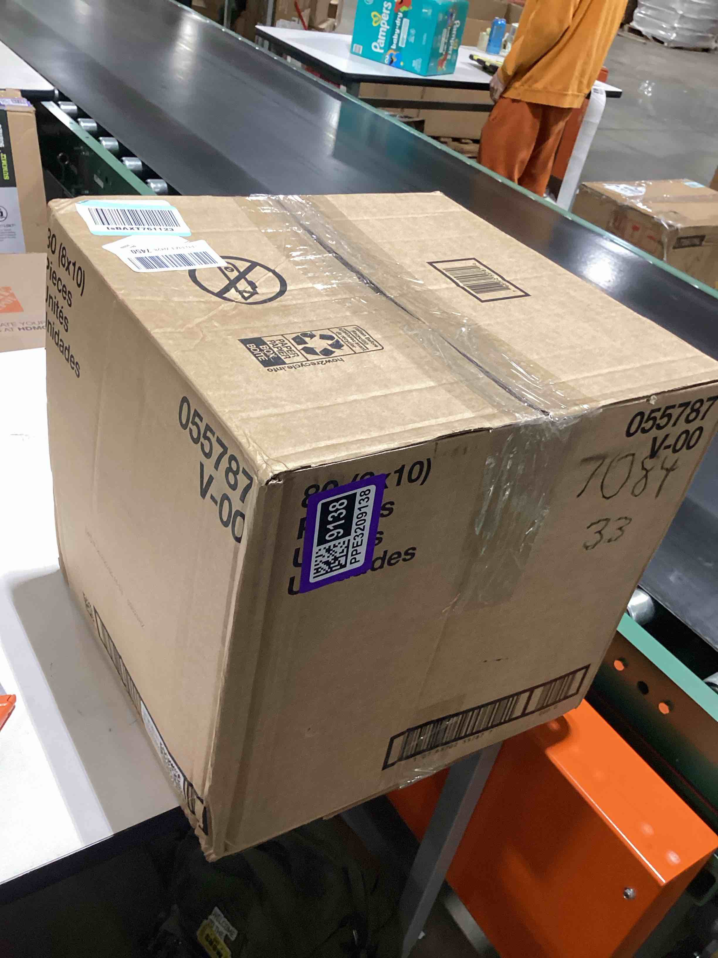 https://s3.amazonaws.com/lotting-images-prod/bidfta/PPE3209138_1760442930942.jpeg