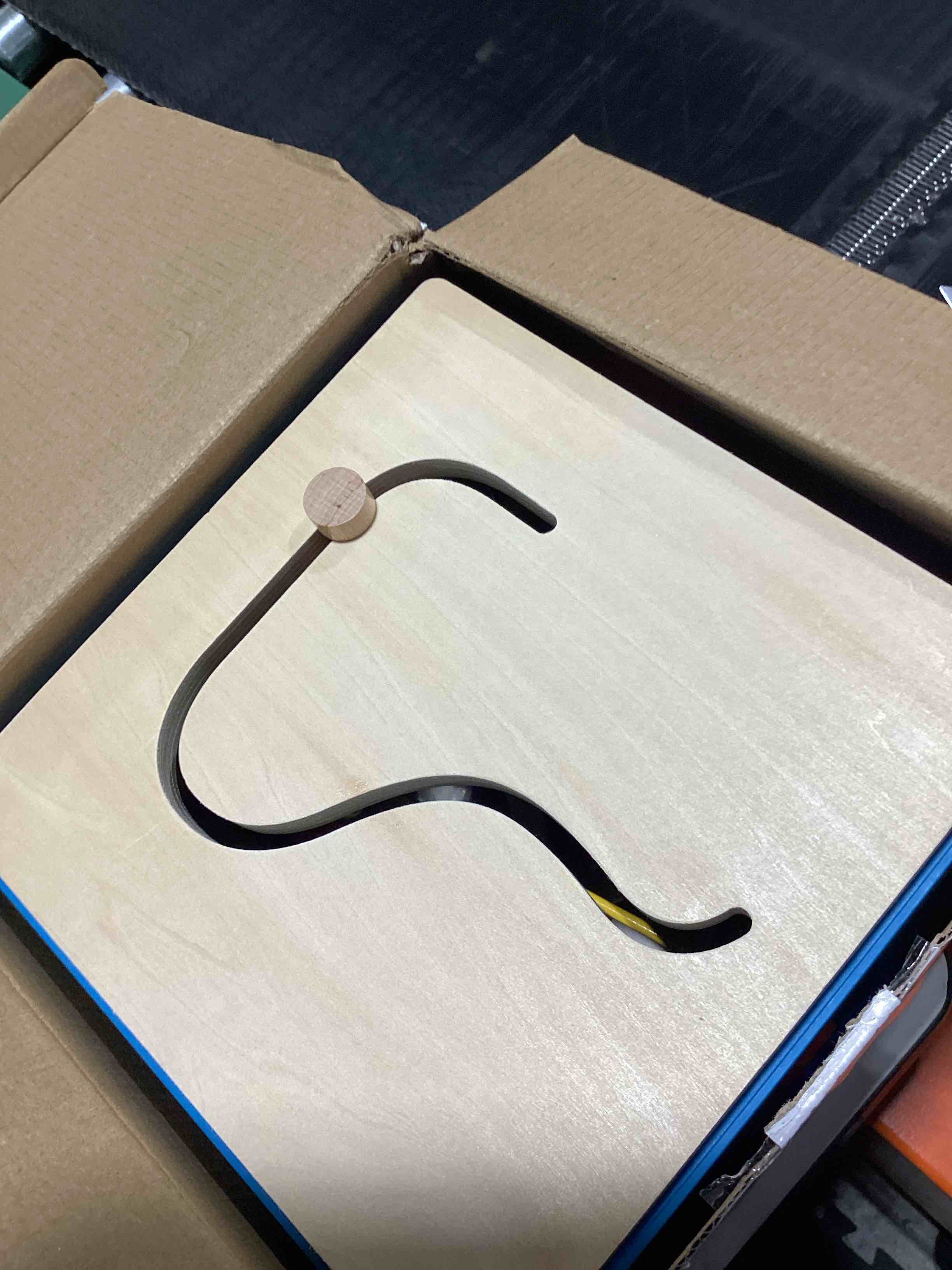 https://s3.amazonaws.com/lotting-images-prod/bidfta/PPE3209150_1760443709213.jpeg