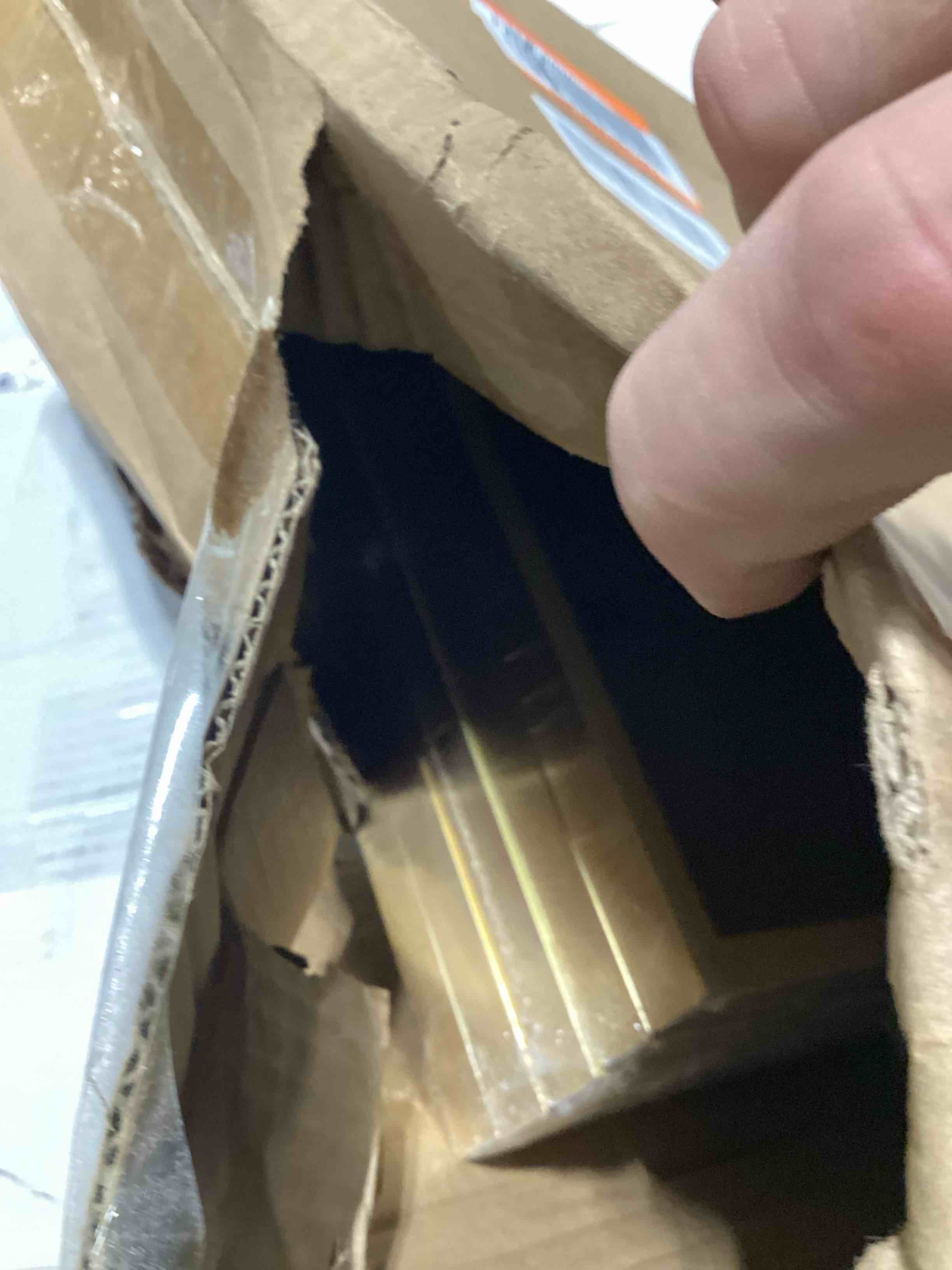 https://s3.amazonaws.com/lotting-images-prod/bidfta/PPE3209303_1760461478430.jpeg