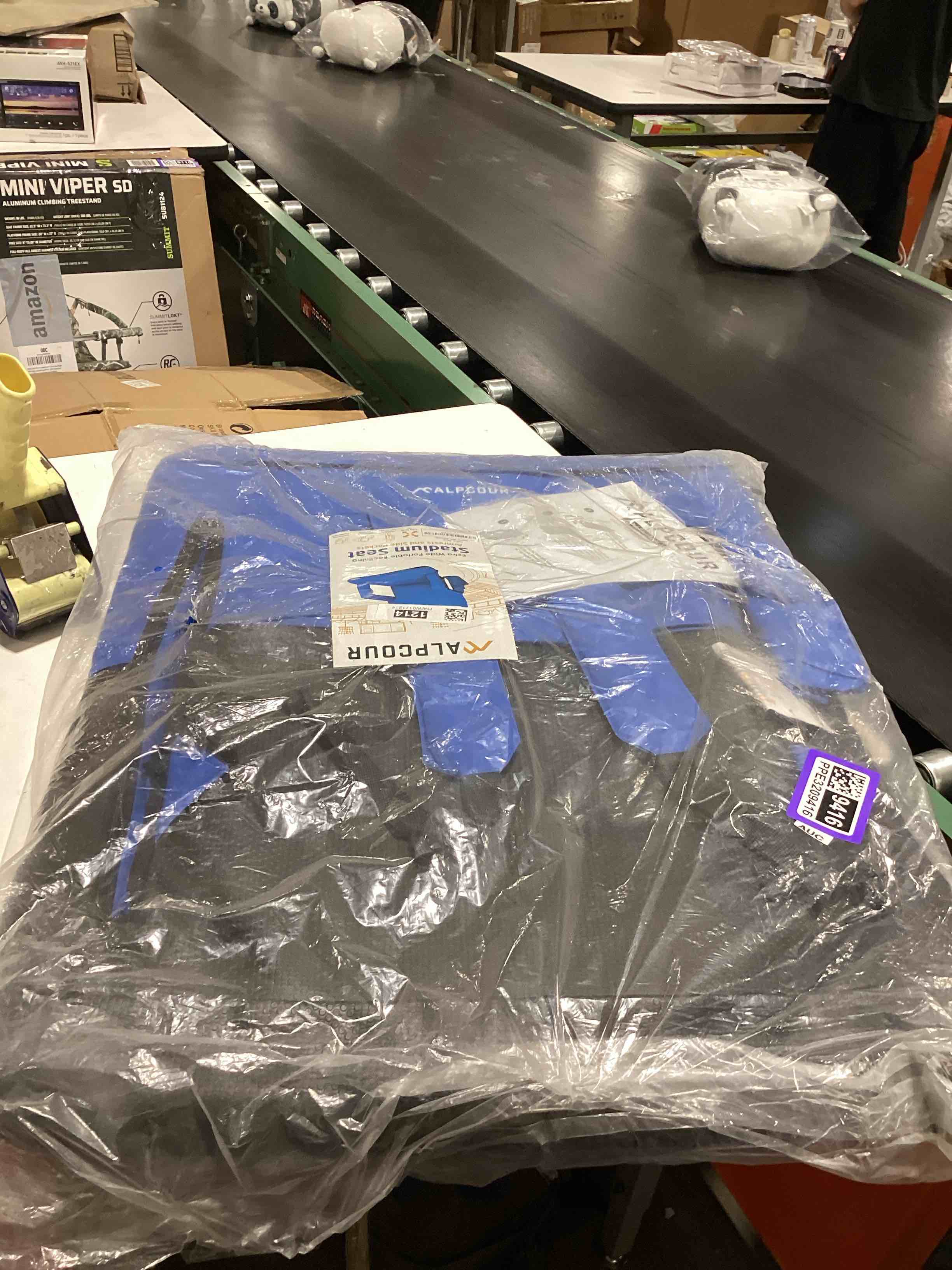 https://s3.amazonaws.com/lotting-images-prod/bidfta/PPE3209416_1760532284514.jpeg