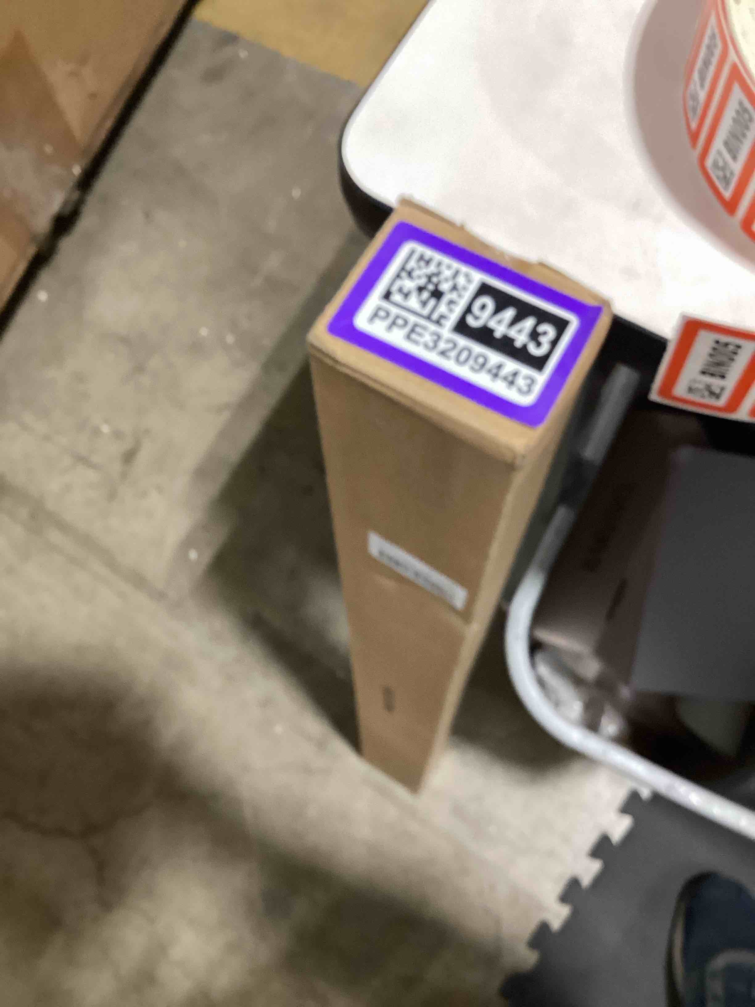 https://s3.amazonaws.com/lotting-images-prod/bidfta/PPE3209443_1760540834640.jpeg
