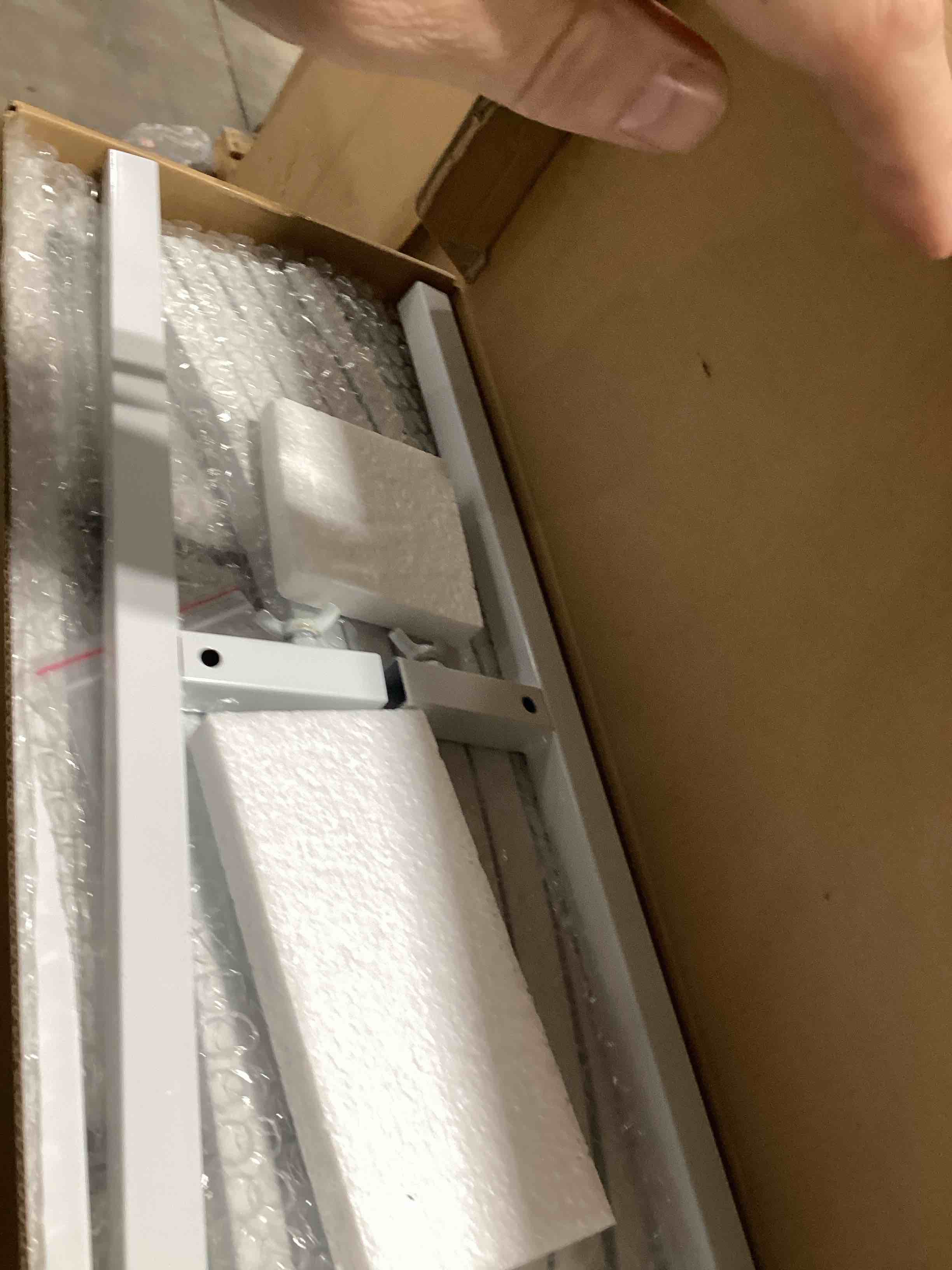 https://s3.amazonaws.com/lotting-images-prod/bidfta/PPE3209482_1760547852061.jpeg