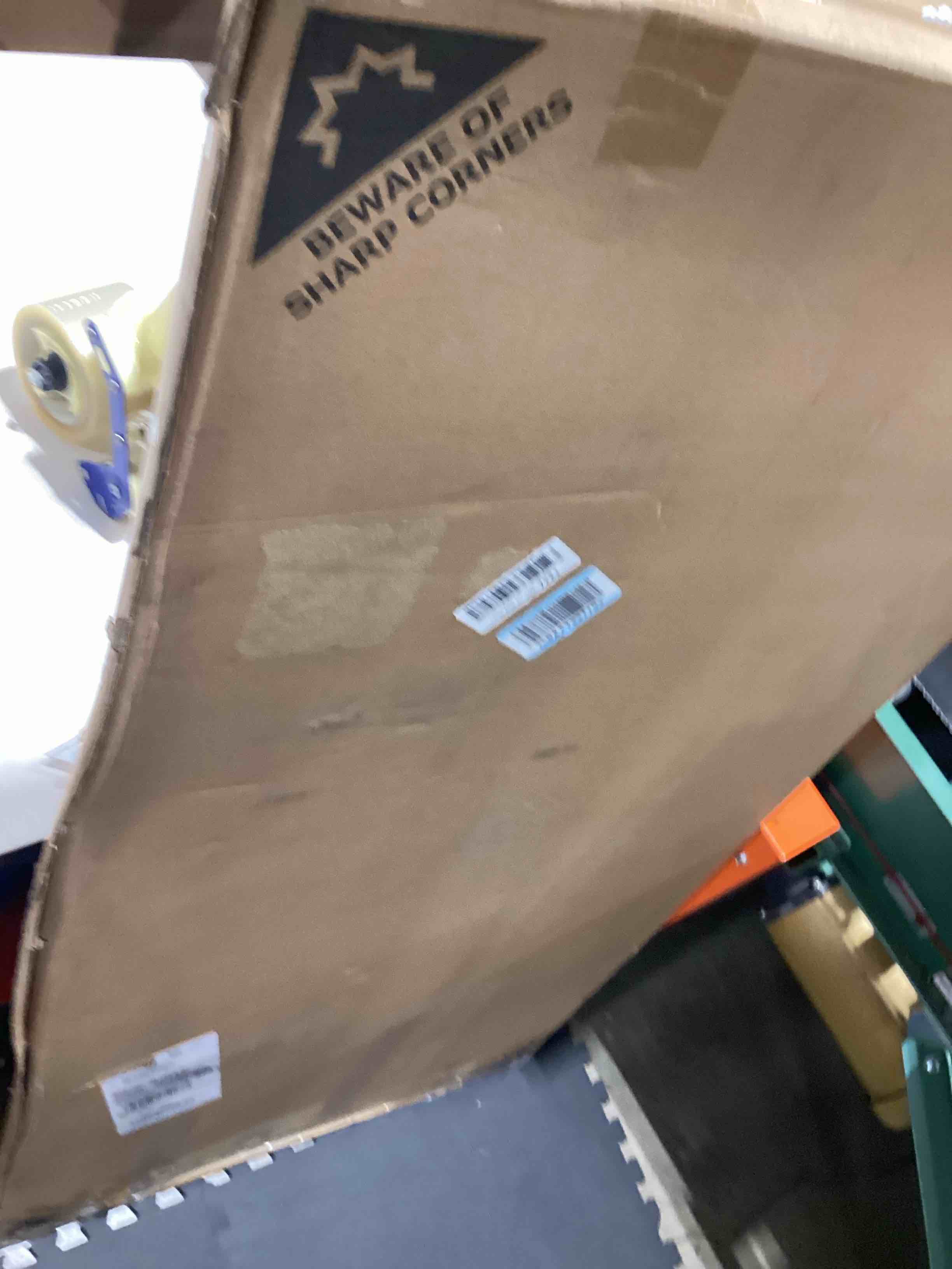 https://s3.amazonaws.com/lotting-images-prod/bidfta/PPE3209519_1760553905146.jpeg