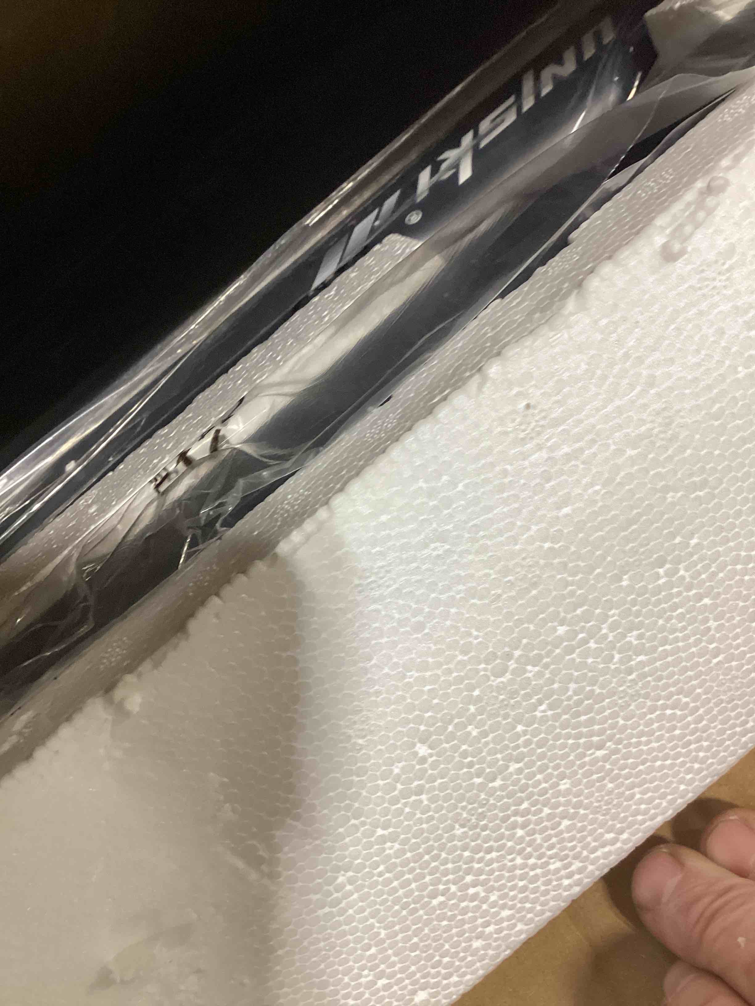 https://s3.amazonaws.com/lotting-images-prod/bidfta/PPE3209527_1760554990868.jpeg