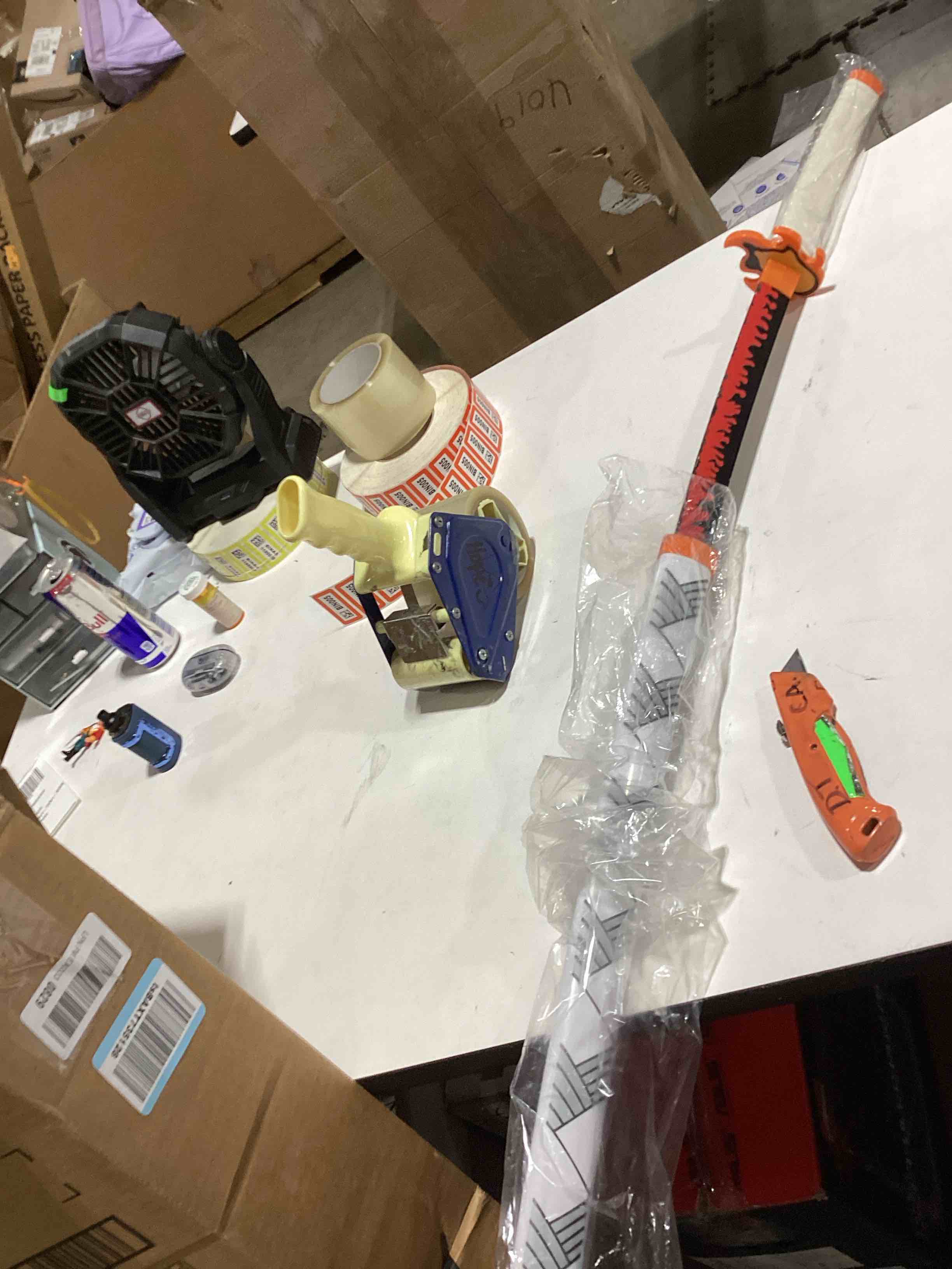 https://s3.amazonaws.com/lotting-images-prod/bidfta/PPE3209551_1760615073138.jpeg