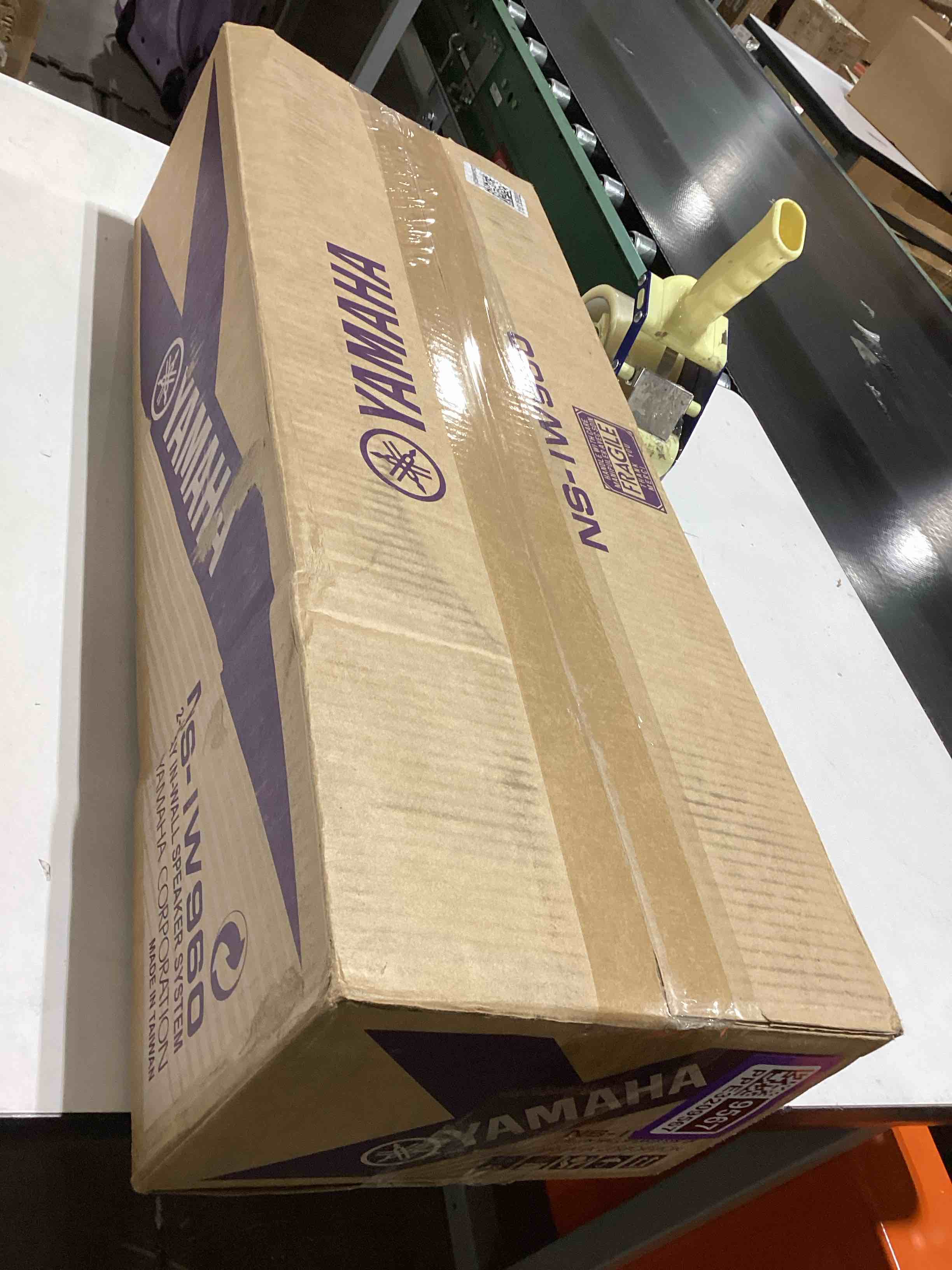 https://s3.amazonaws.com/lotting-images-prod/bidfta/PPE3209567_1760617164752.jpeg