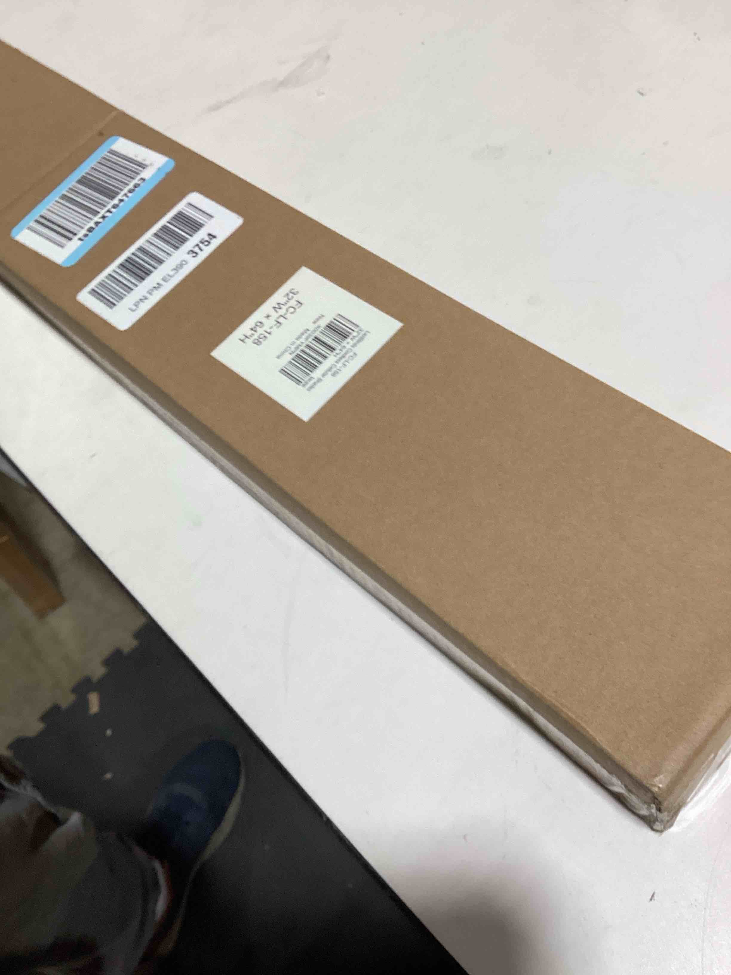 https://s3.amazonaws.com/lotting-images-prod/bidfta/PPE3209570_1760617504364.jpeg