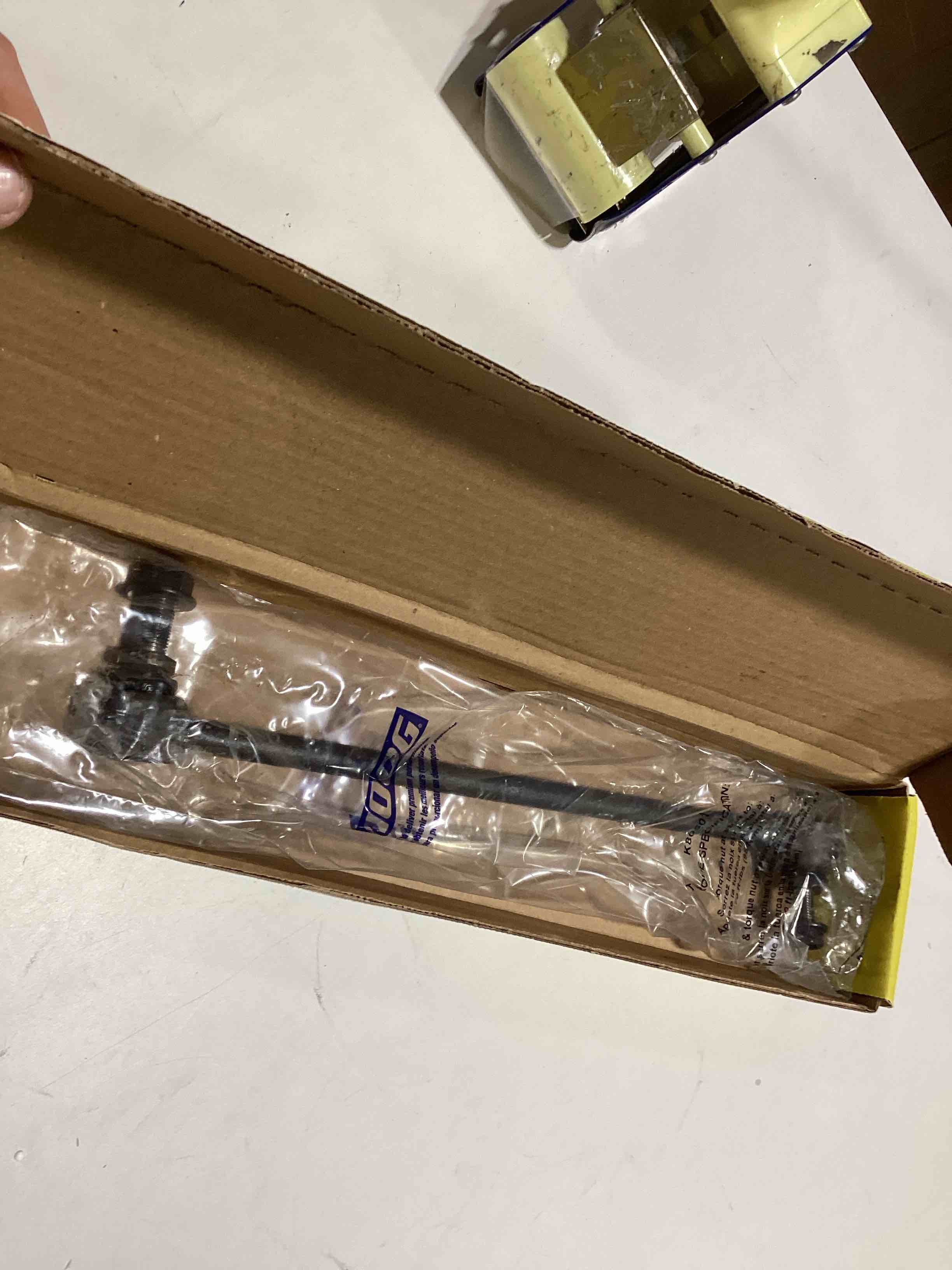 https://s3.amazonaws.com/lotting-images-prod/bidfta/PPE3209646_1760625341481.jpeg