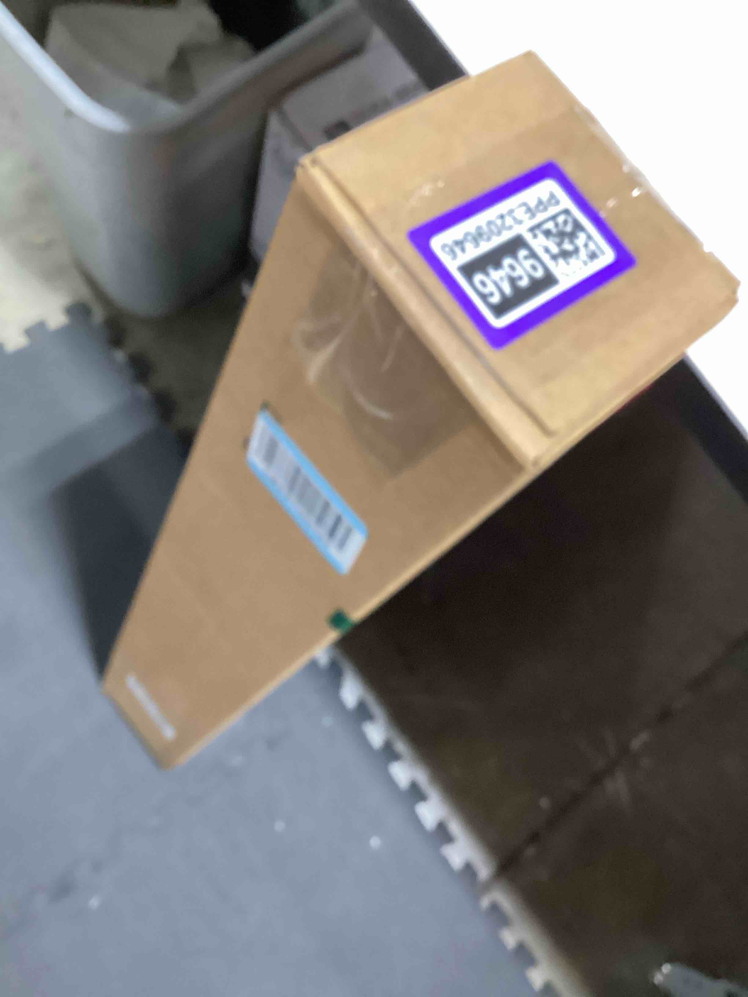 https://s3.amazonaws.com/lotting-images-prod/bidfta/PPE3209646_1760625358826.jpeg