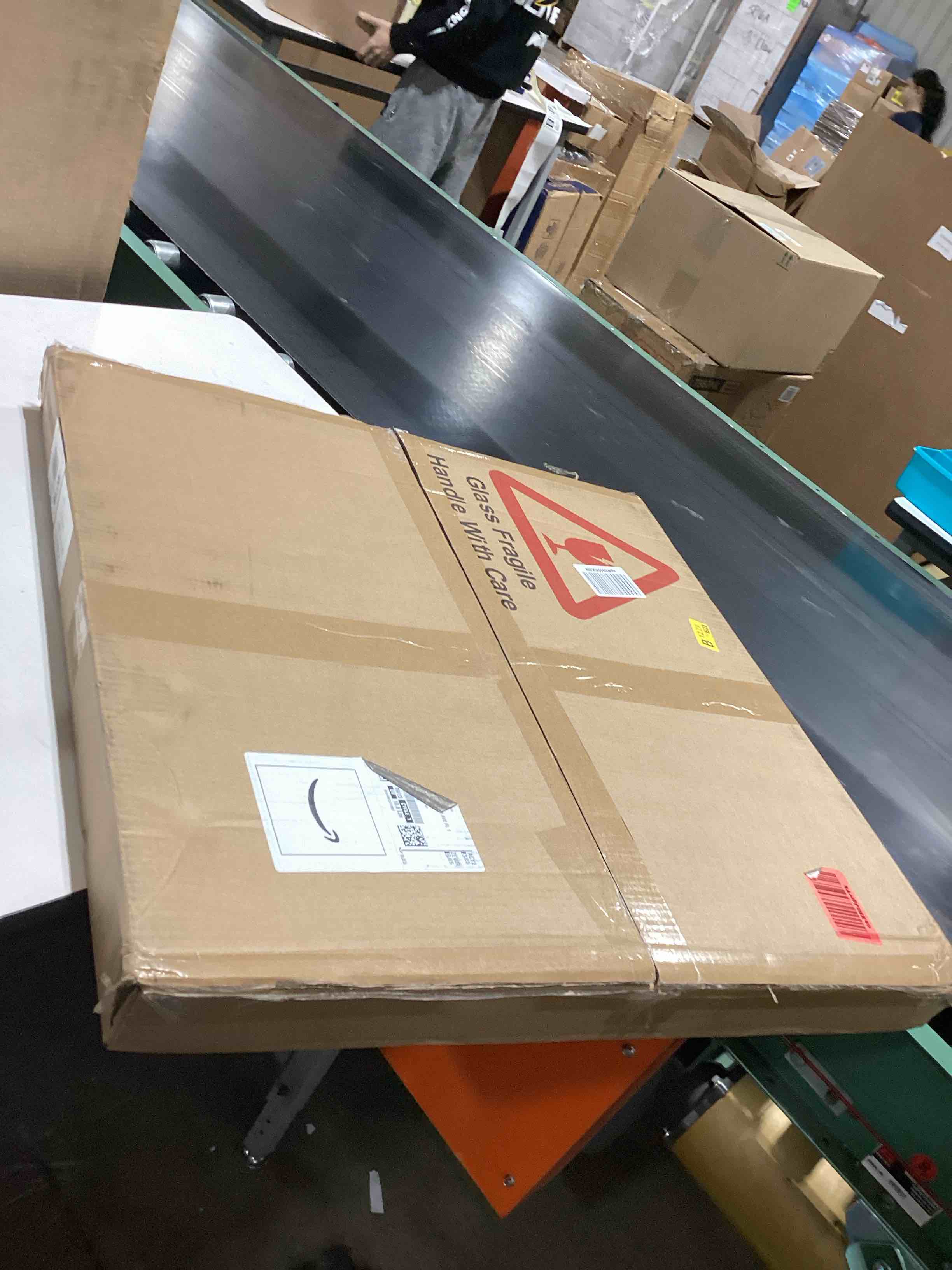https://s3.amazonaws.com/lotting-images-prod/bidfta/PPE3209795_1760704403348.jpeg