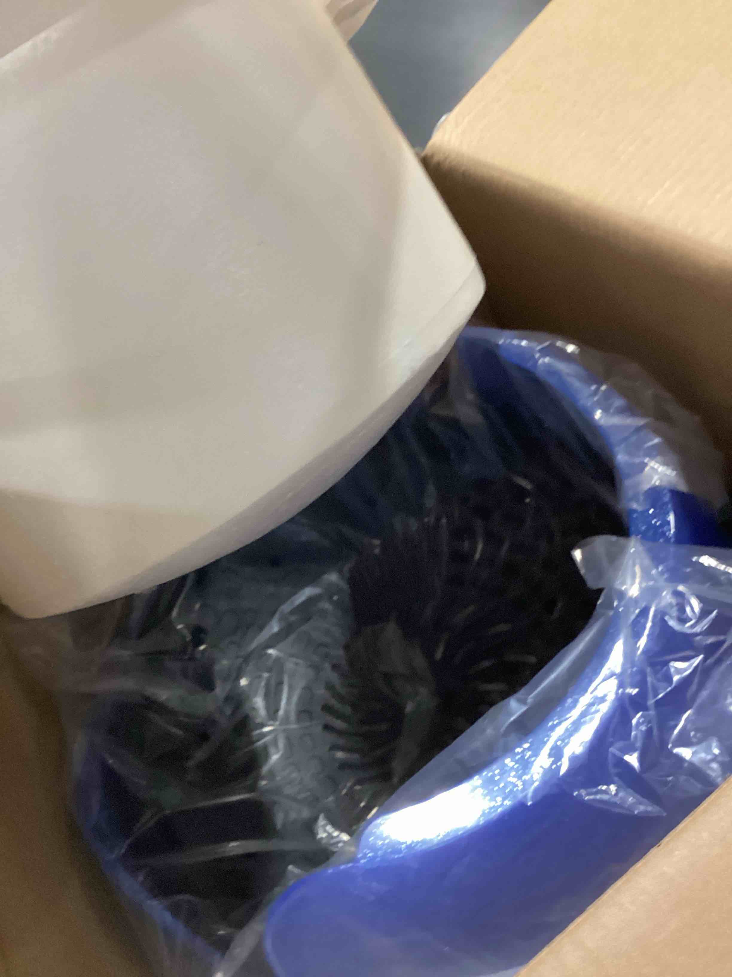 https://s3.amazonaws.com/lotting-images-prod/bidfta/PPE3209817_1760704963933.jpeg