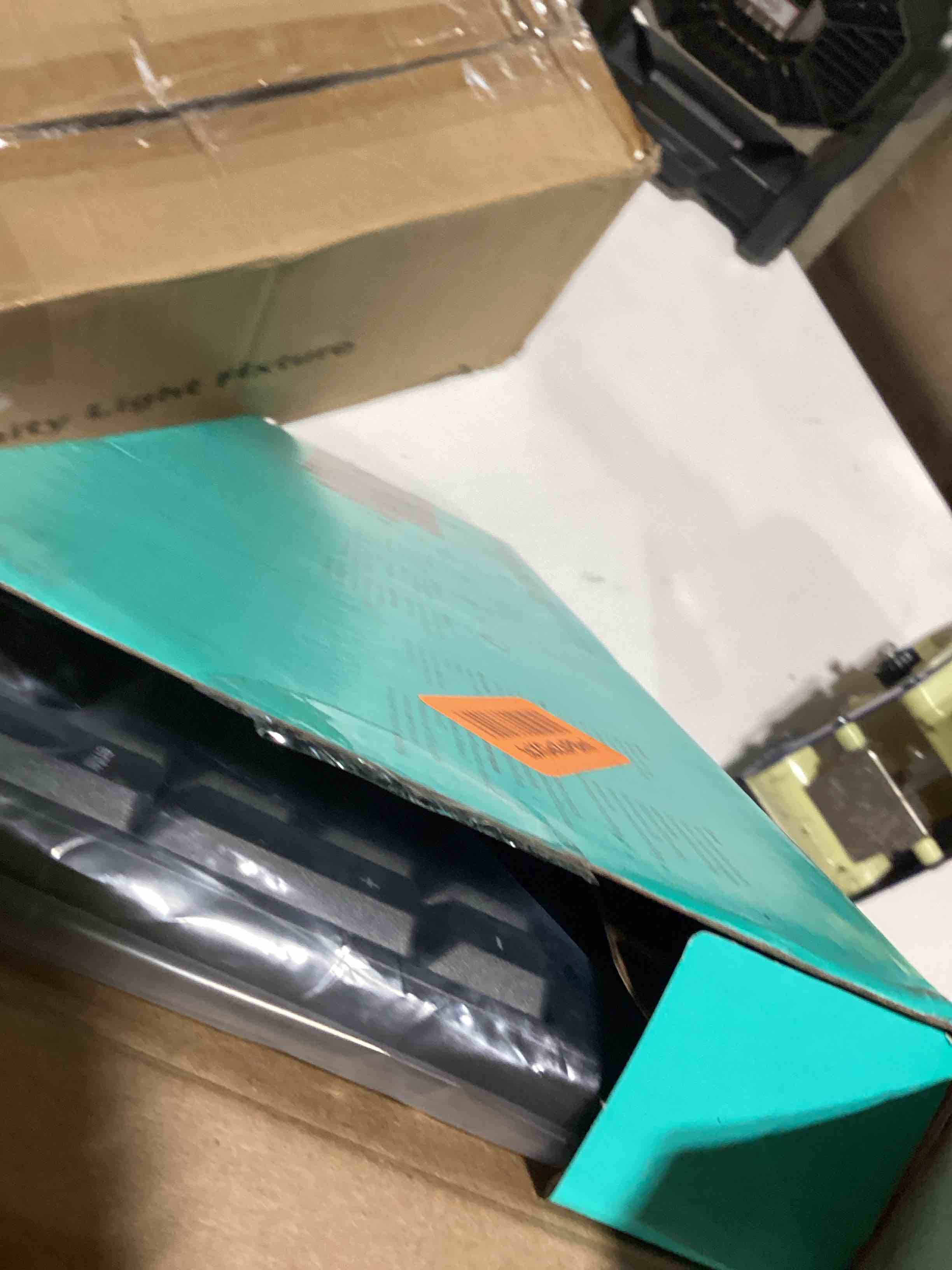 https://s3.amazonaws.com/lotting-images-prod/bidfta/PPE3209862_1760710448254.jpeg