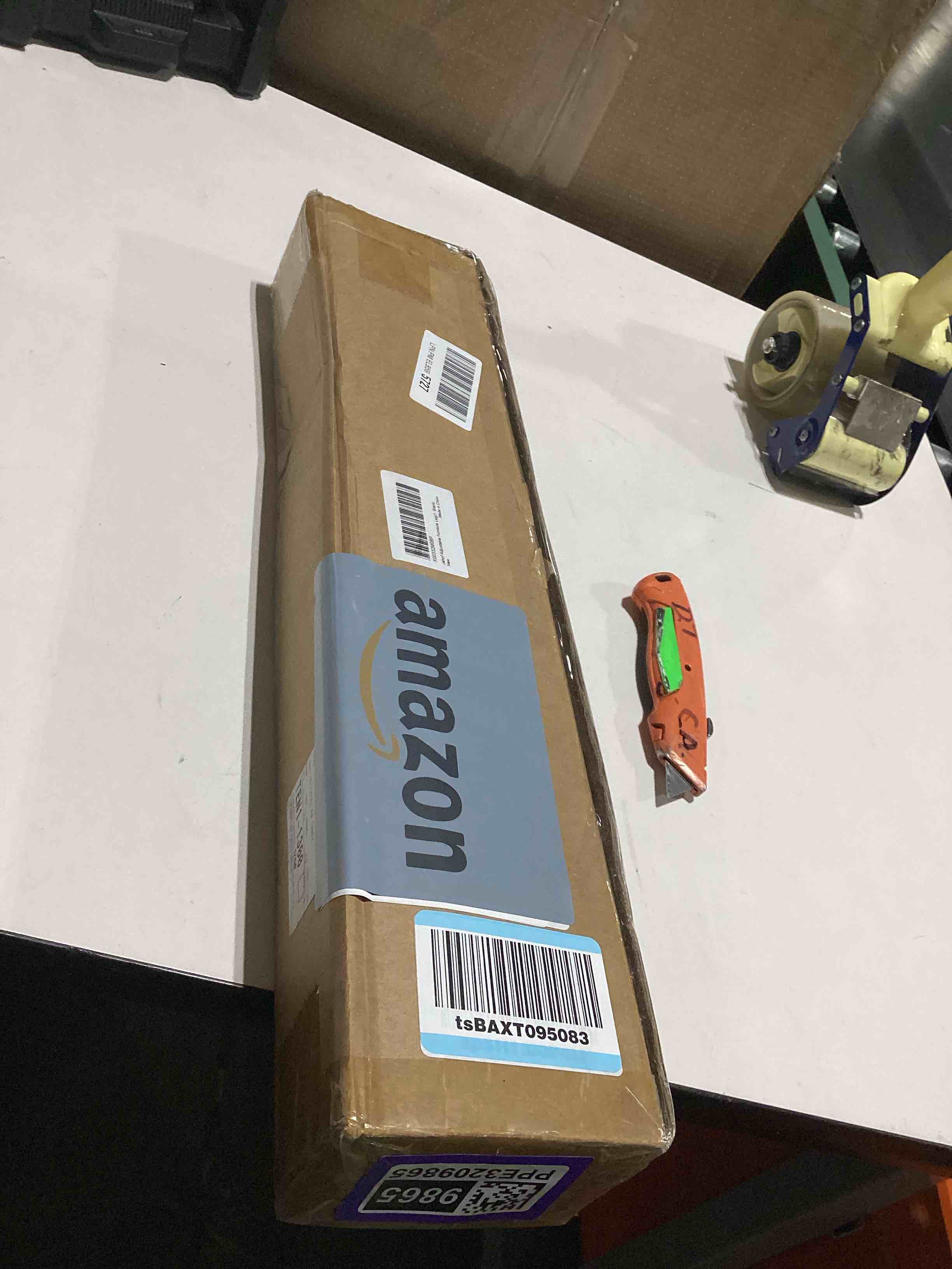 https://s3.amazonaws.com/lotting-images-prod/bidfta/PPE3209865_1760710542763.jpeg