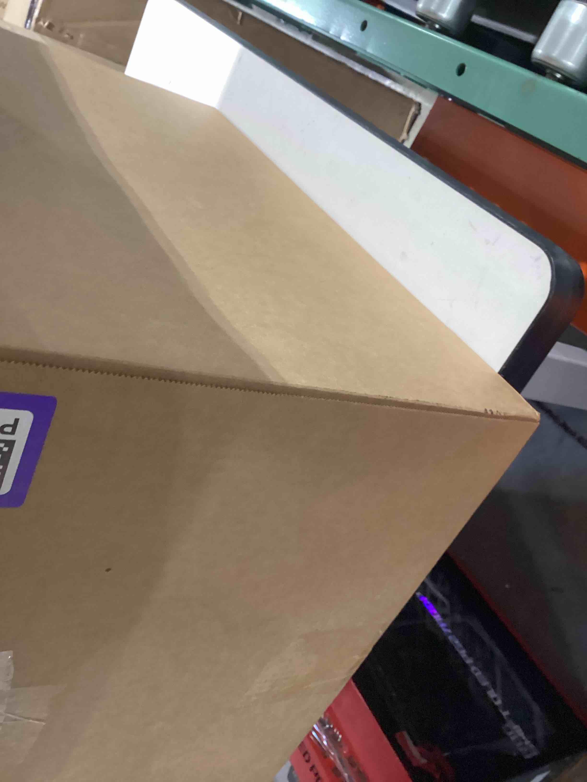 https://s3.amazonaws.com/lotting-images-prod/bidfta/PPE3209935_1760721140047.jpeg
