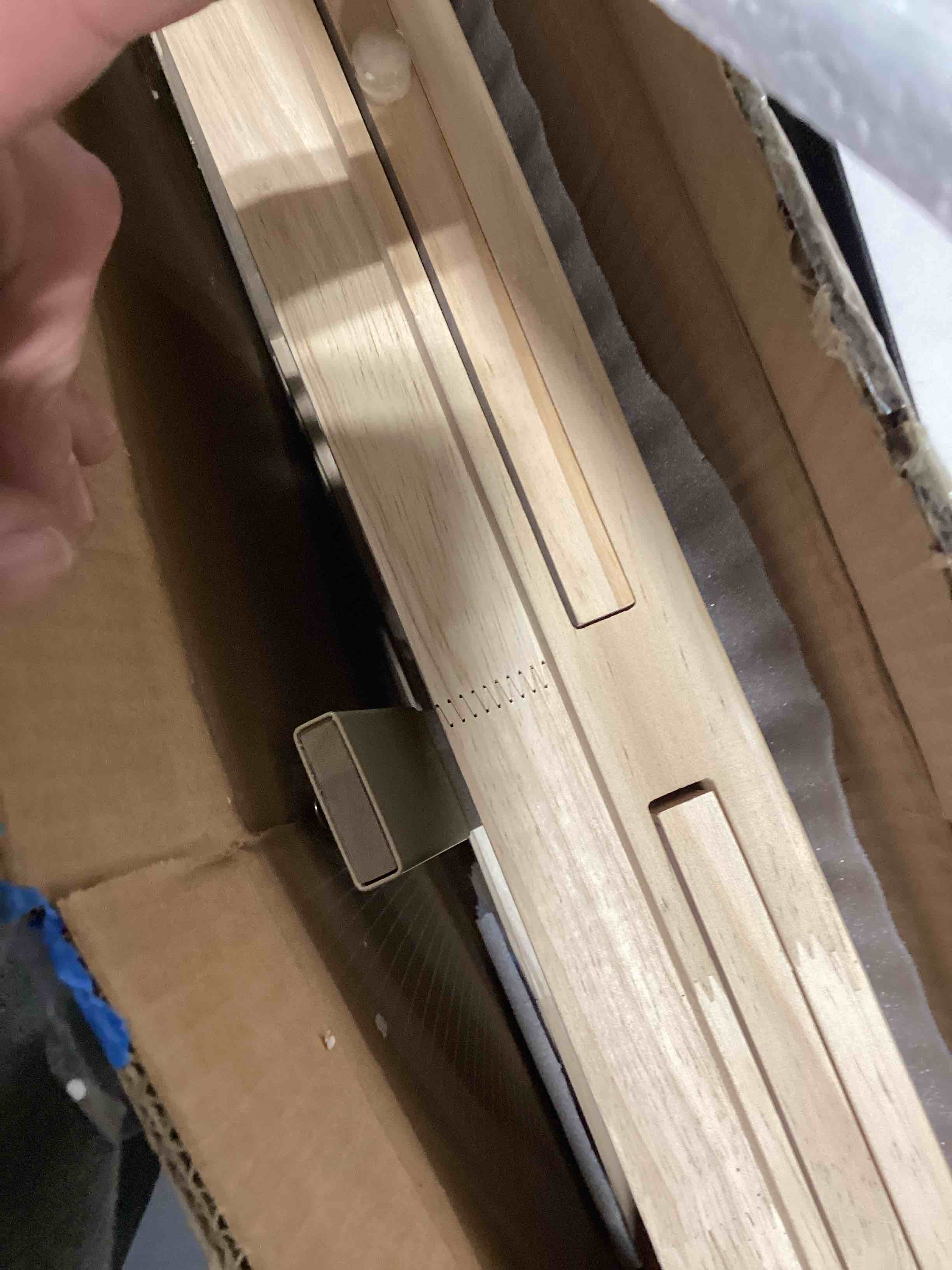 https://s3.amazonaws.com/lotting-images-prod/bidfta/PPE3209938_1760721312505.jpeg