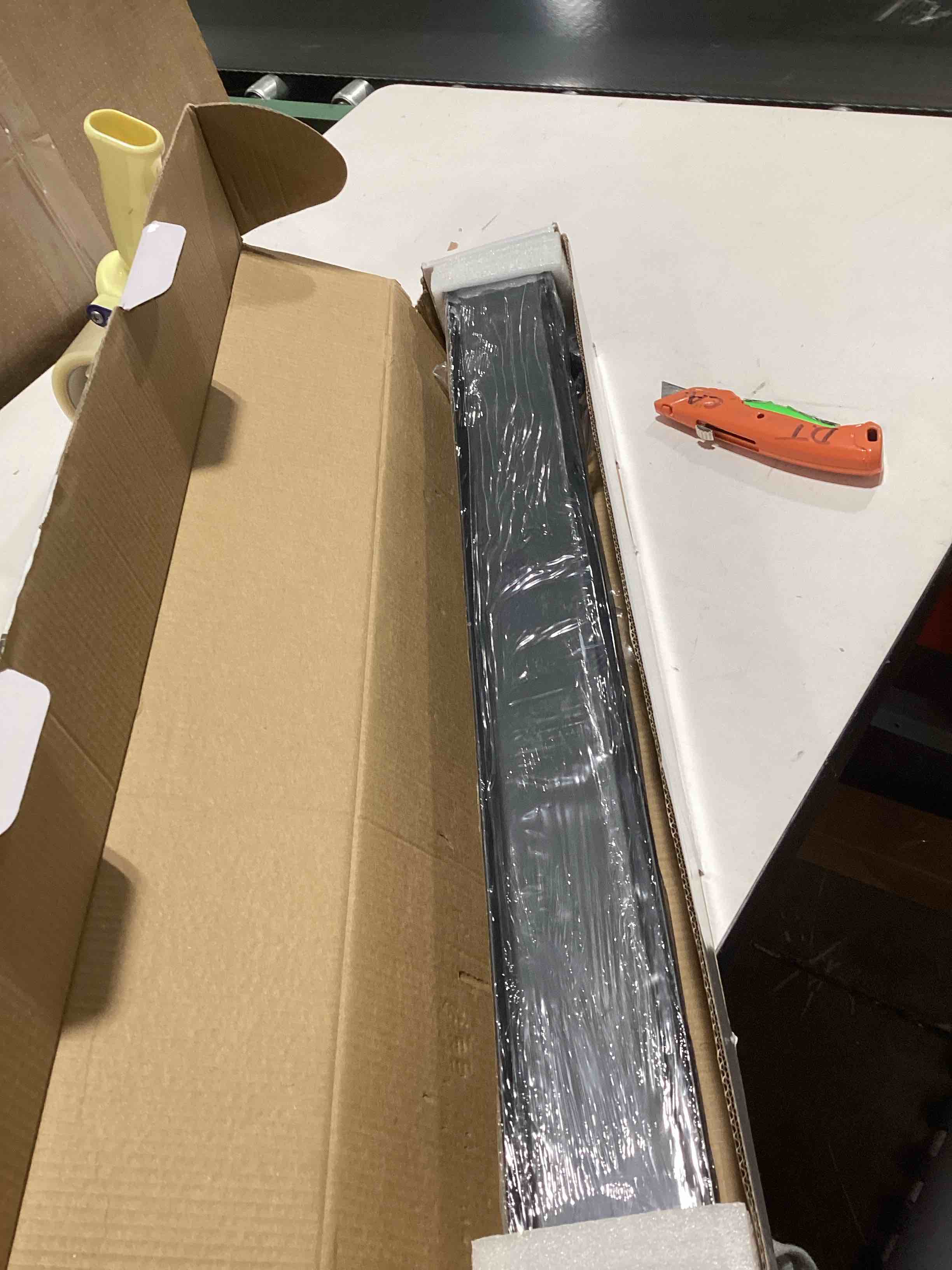 https://s3.amazonaws.com/lotting-images-prod/bidfta/PPE3209975_1760727185807.jpeg
