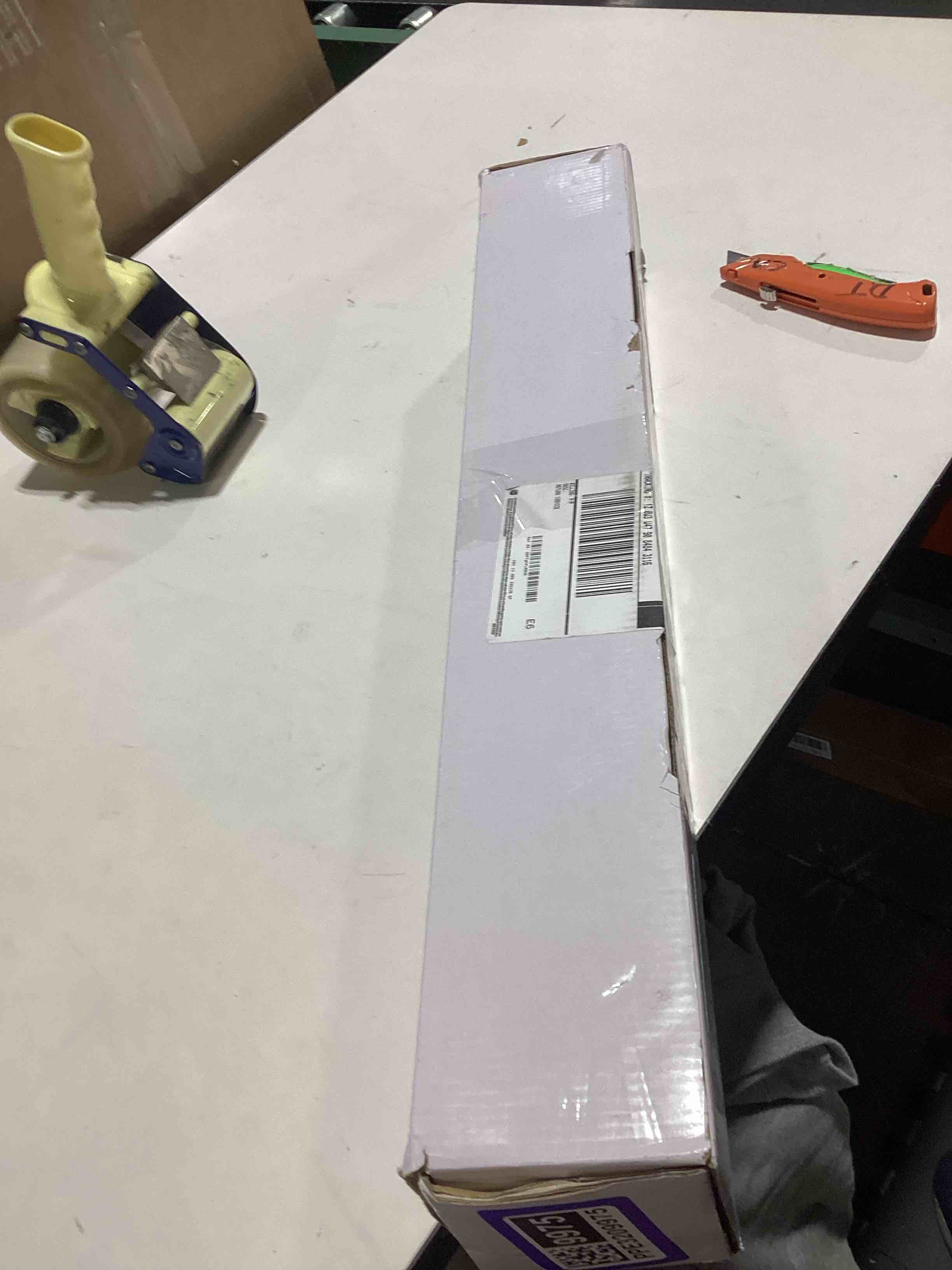 https://s3.amazonaws.com/lotting-images-prod/bidfta/PPE3209975_1760727198796.jpeg