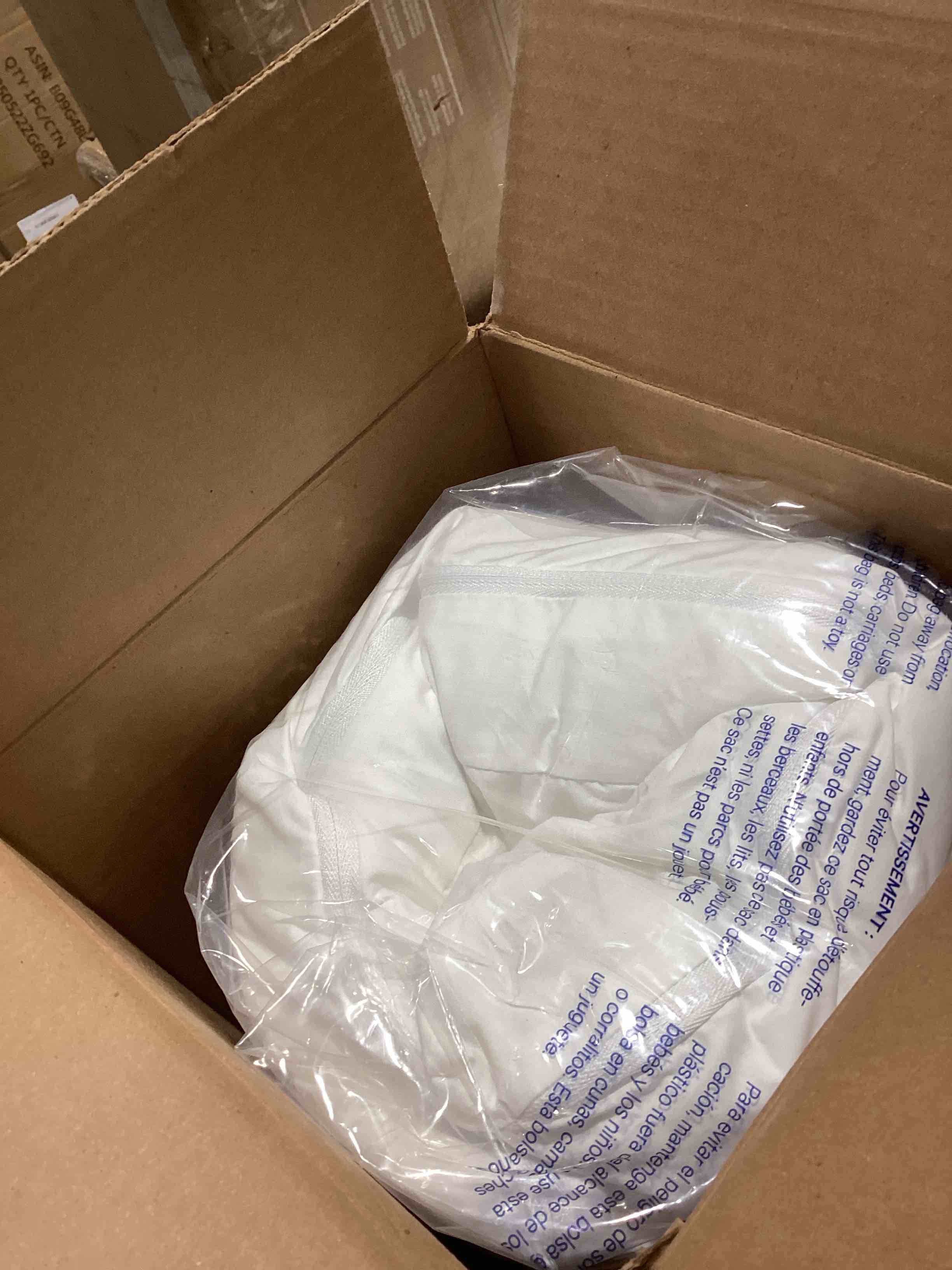 https://s3.amazonaws.com/lotting-images-prod/bidfta/PPE3209979_1760726911022.jpeg