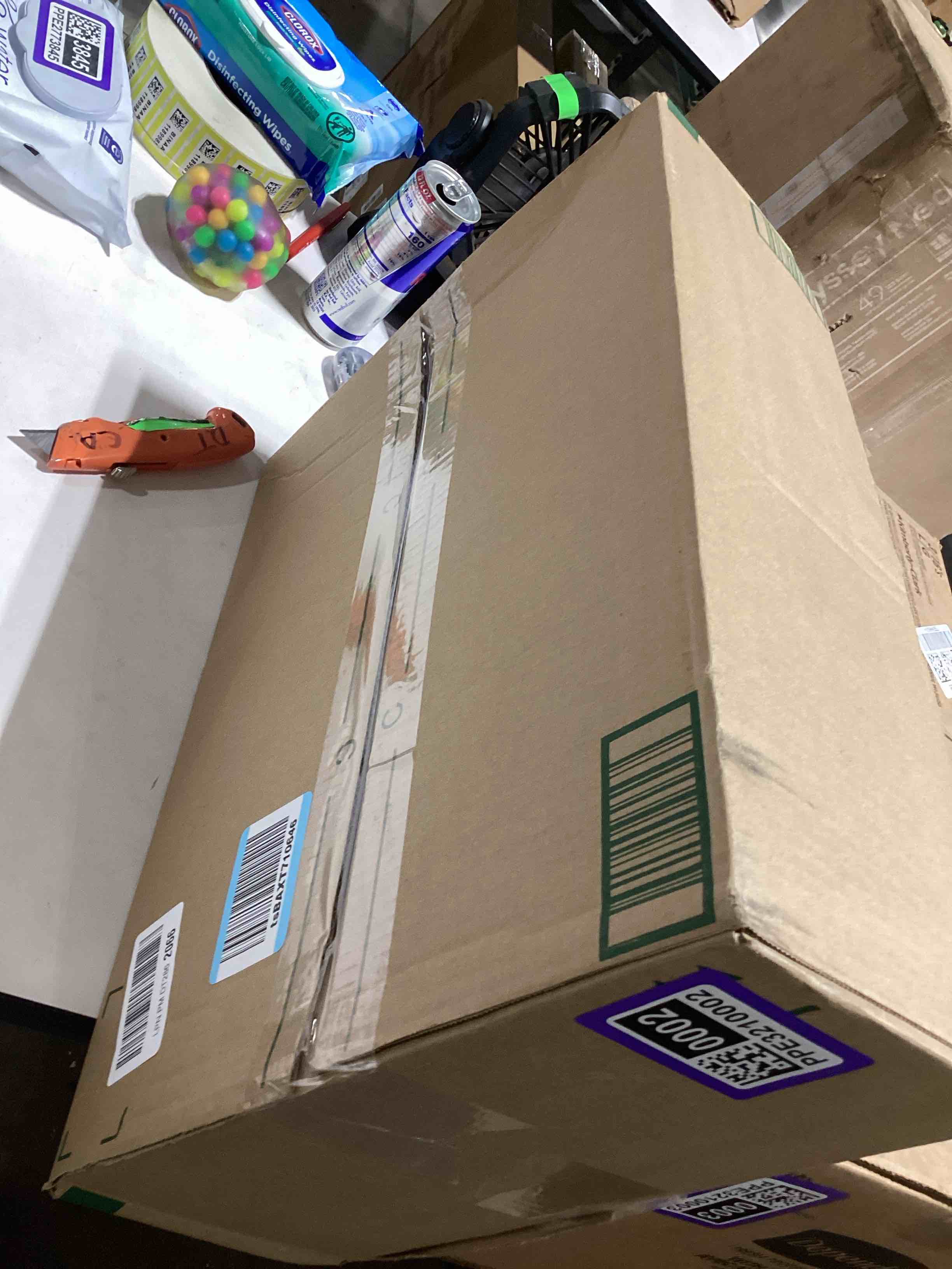 https://s3.amazonaws.com/lotting-images-prod/bidfta/PPE3210002_1760960133954.jpeg