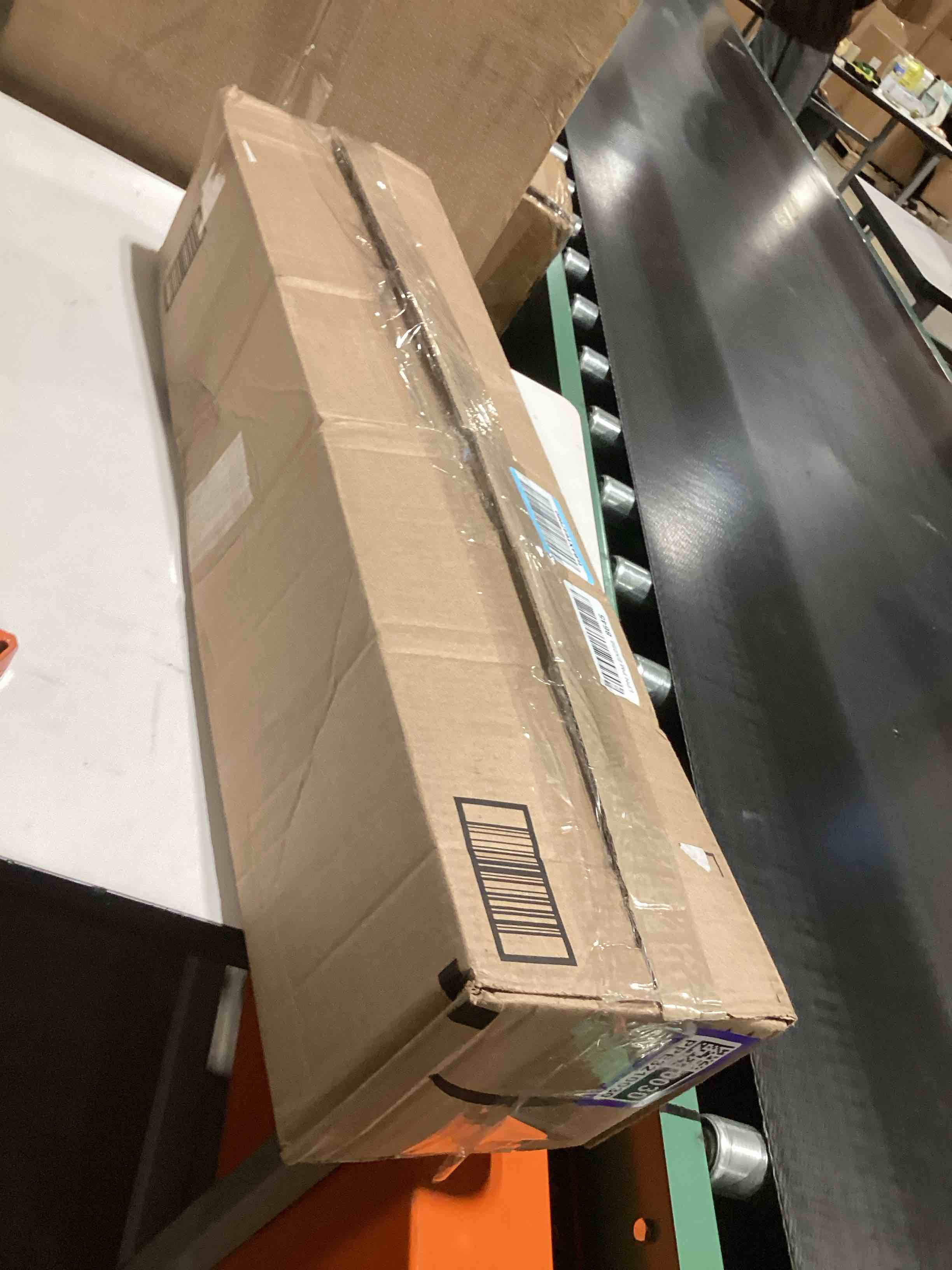 https://s3.amazonaws.com/lotting-images-prod/bidfta/PPE3210030_1760962291196.jpeg
