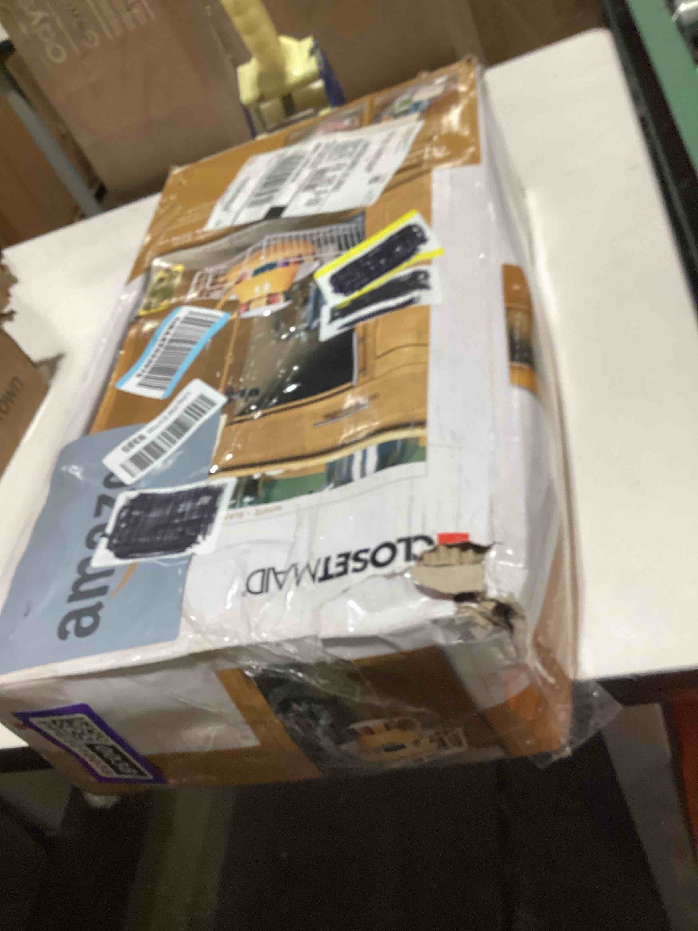 https://s3.amazonaws.com/lotting-images-prod/bidfta/PPE3210038_1760962035306.jpeg
