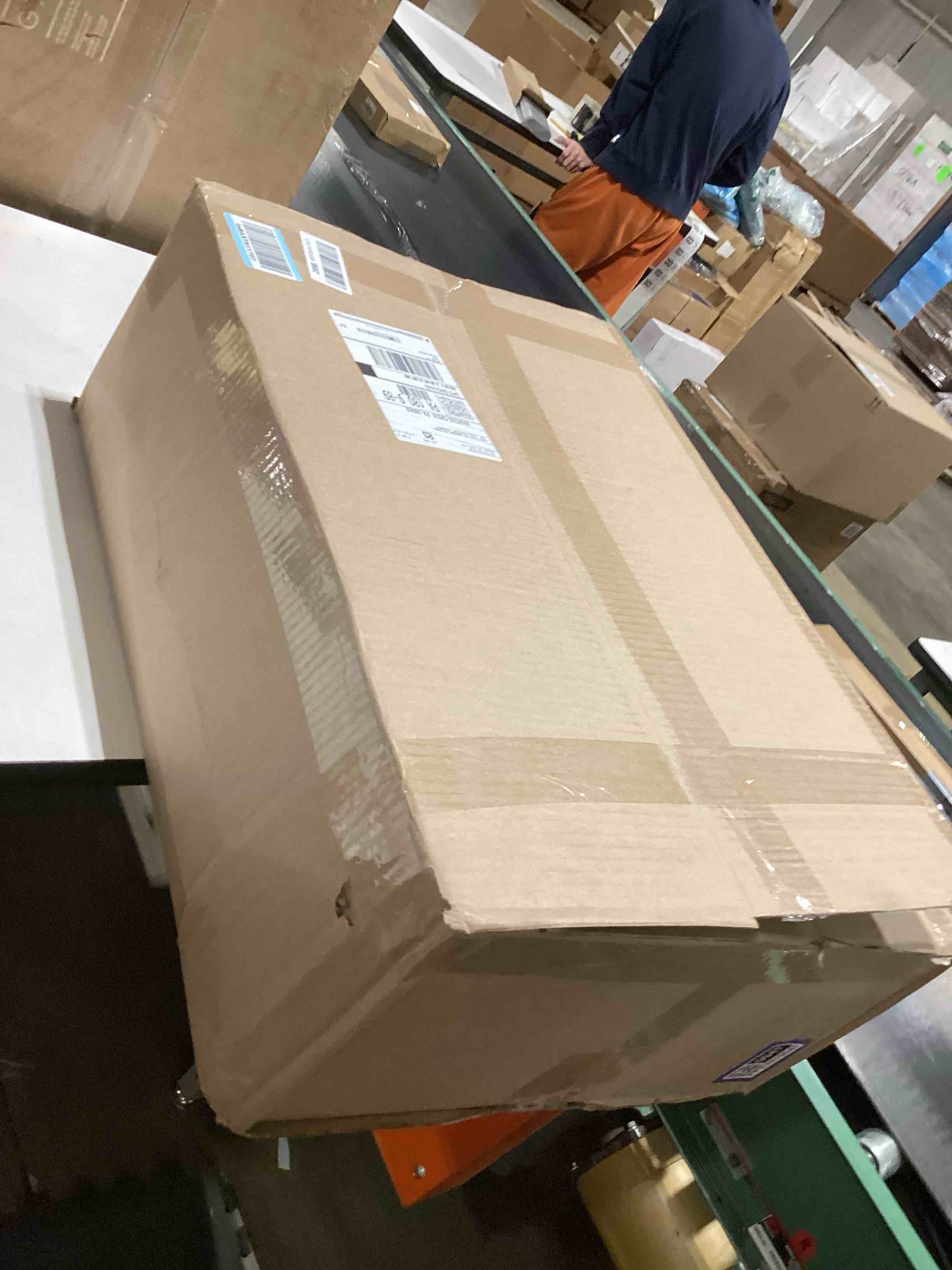 https://s3.amazonaws.com/lotting-images-prod/bidfta/PPE3210047_1760963235785.jpeg
