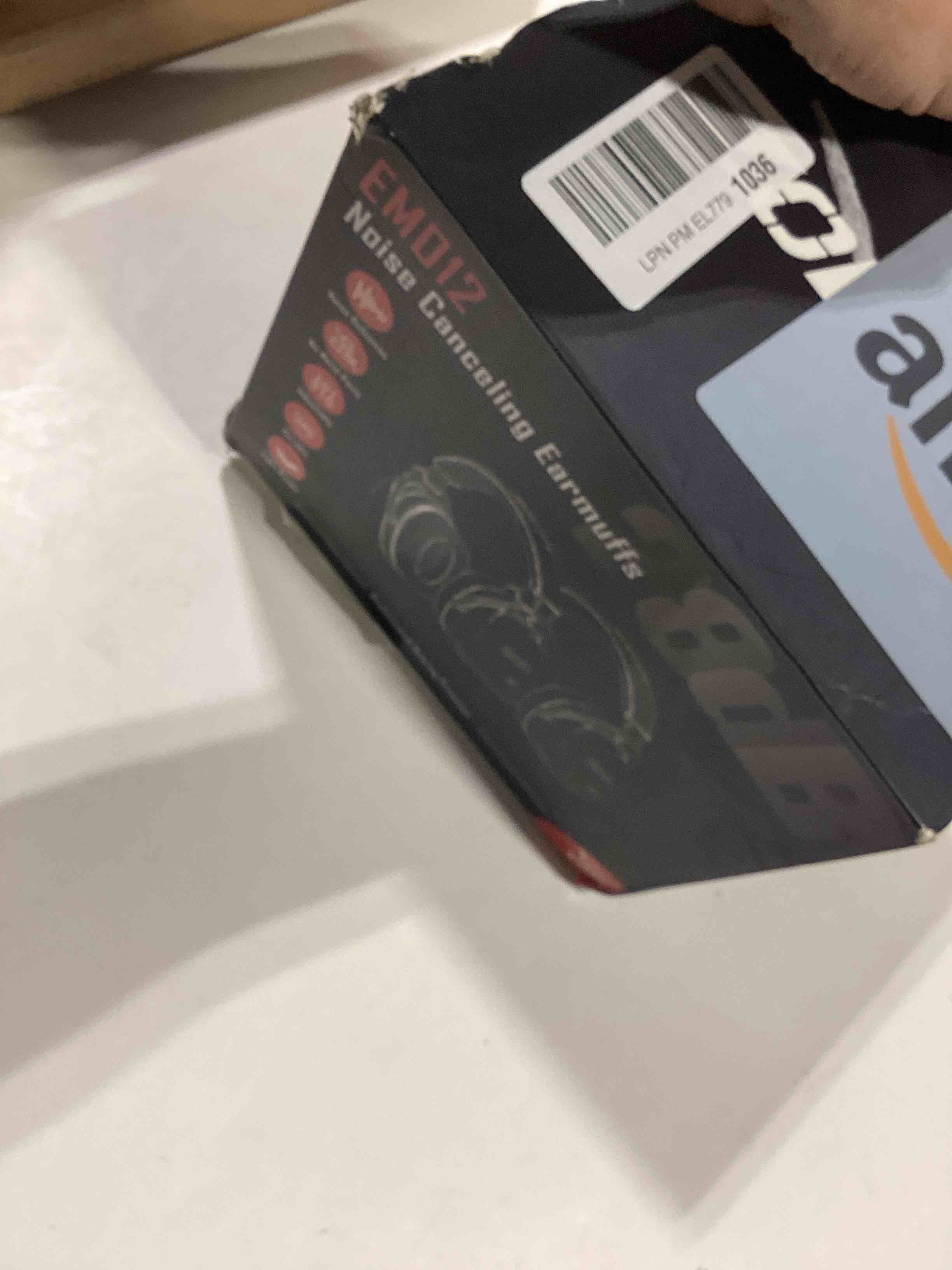 https://s3.amazonaws.com/lotting-images-prod/bidfta/PPE3210081_1760967952006.jpeg