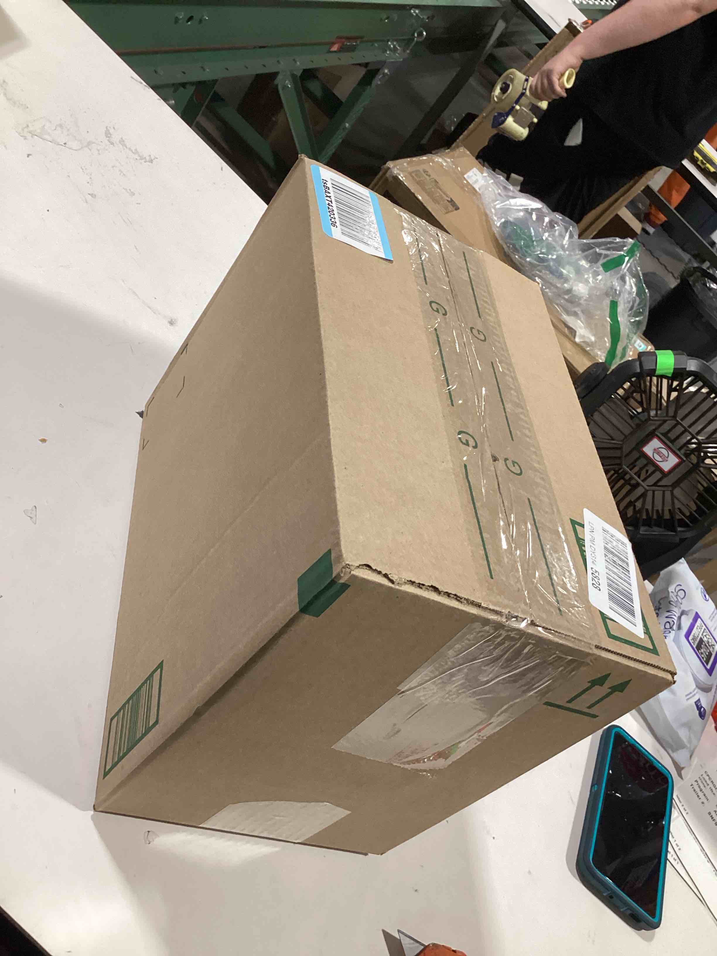 https://s3.amazonaws.com/lotting-images-prod/bidfta/PPE3210179_1760973980608.jpeg
