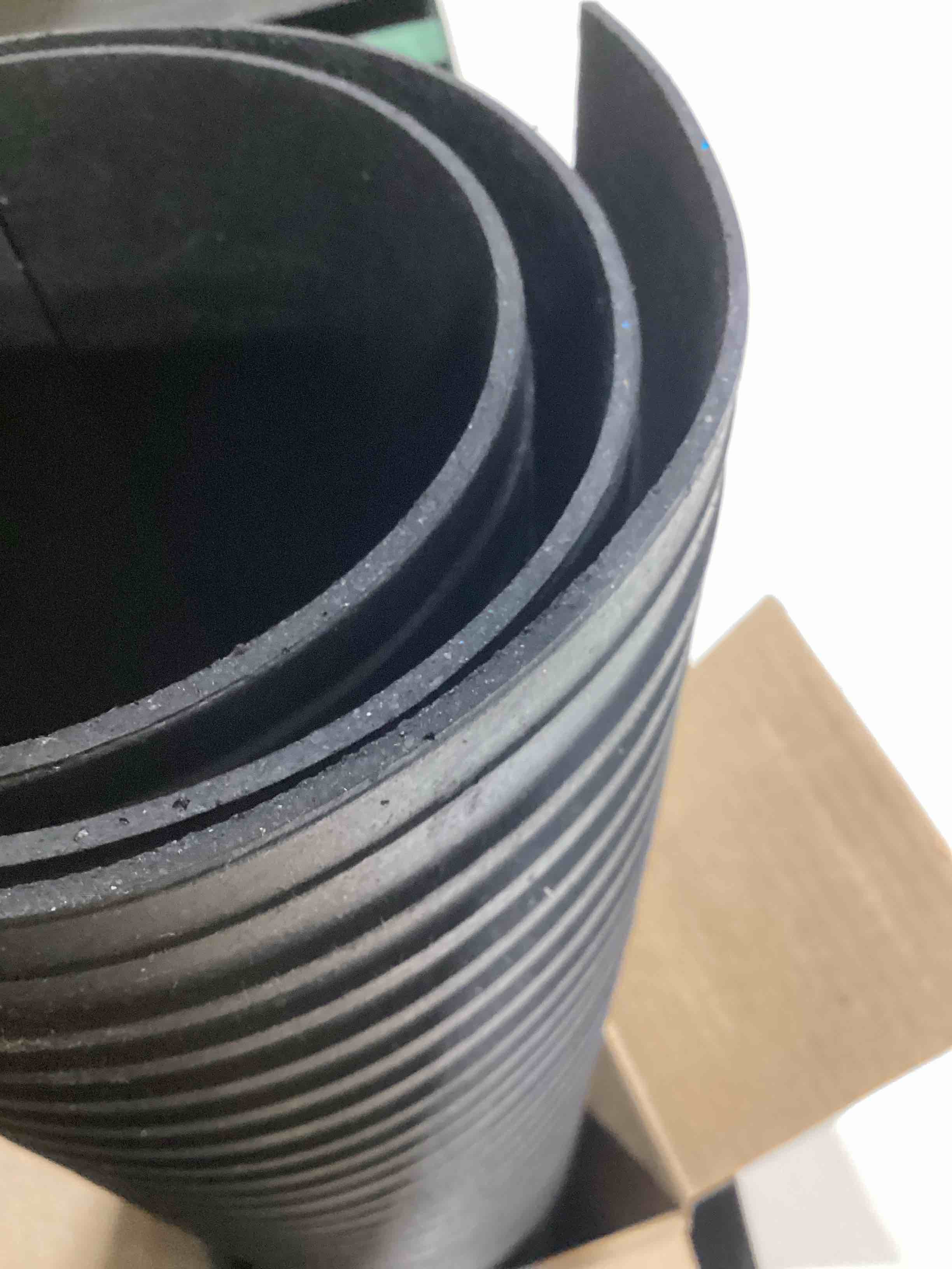 https://s3.amazonaws.com/lotting-images-prod/bidfta/PPE3210181_1760974116258.jpeg