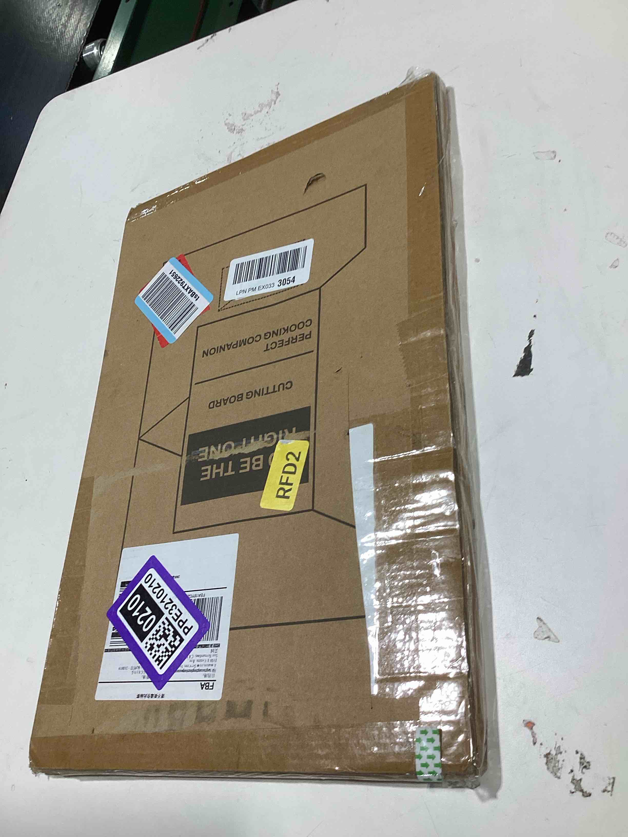 https://s3.amazonaws.com/lotting-images-prod/bidfta/PPE3210210_1760979227644.jpeg