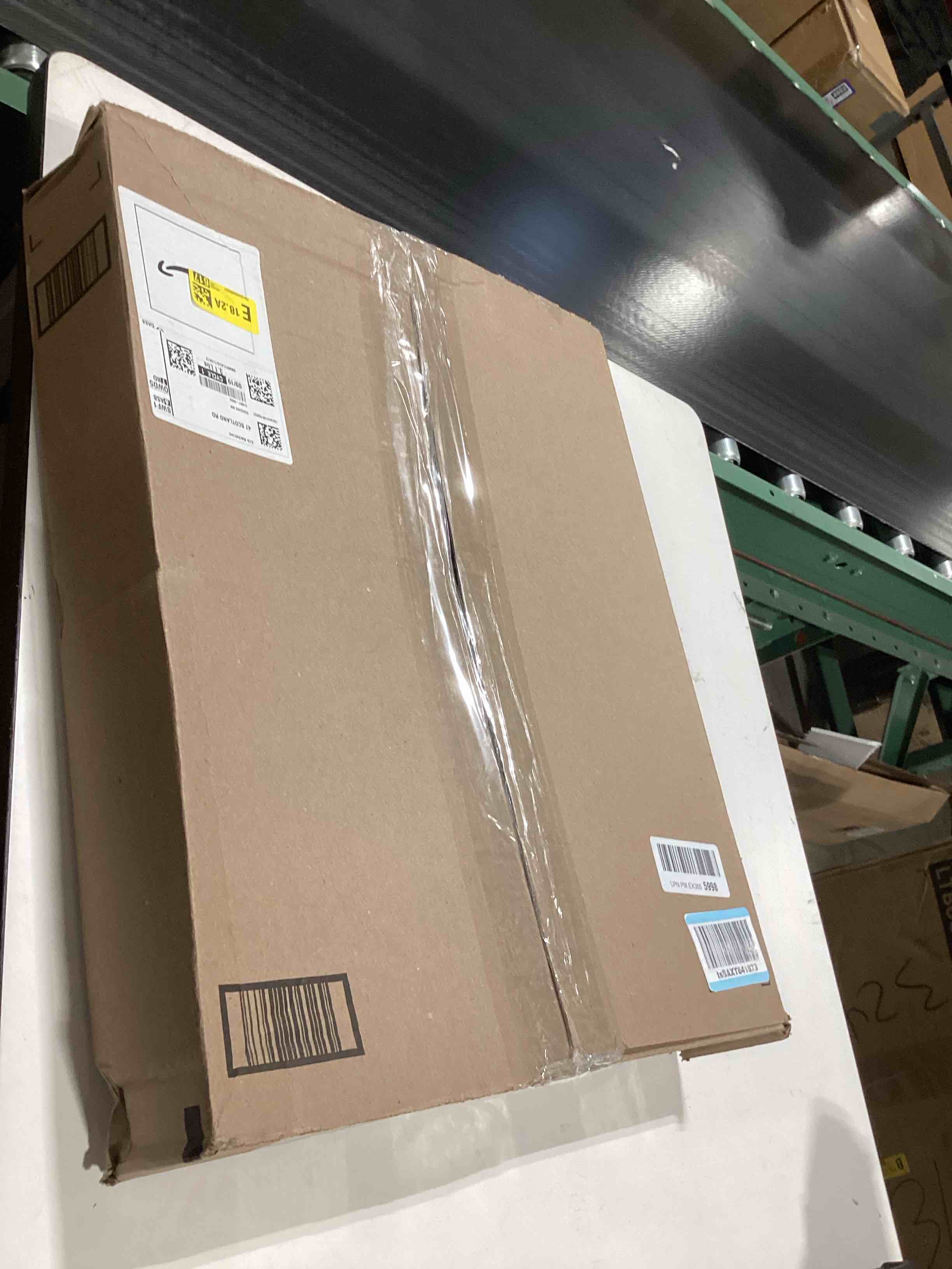 https://s3.amazonaws.com/lotting-images-prod/bidfta/PPE3210220_1760980299059.jpeg