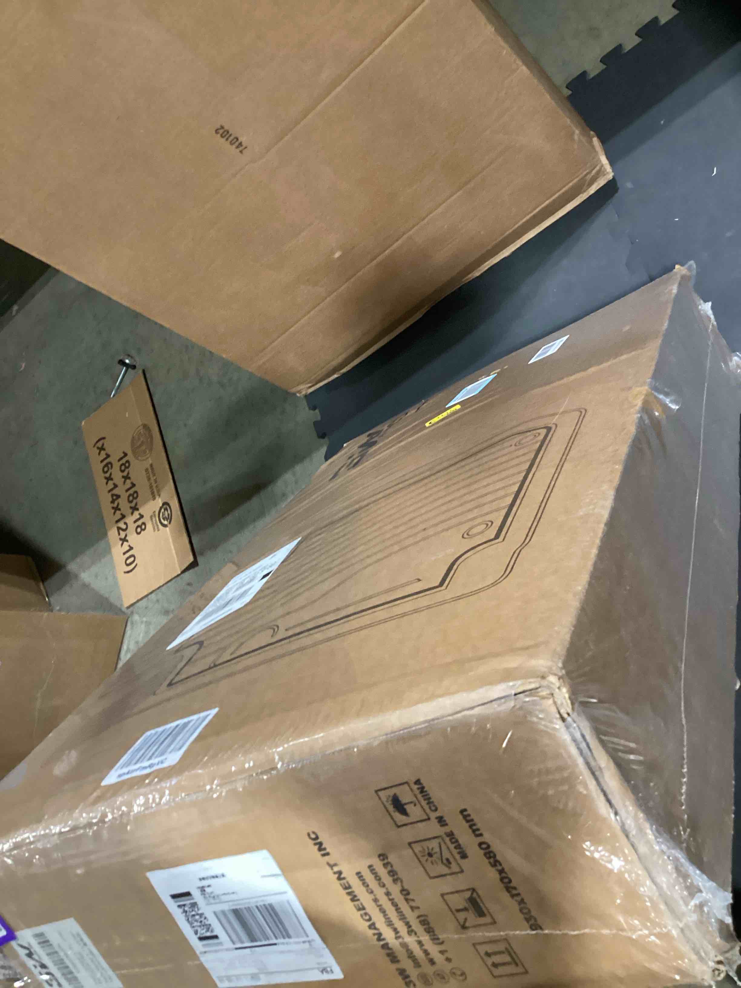 https://s3.amazonaws.com/lotting-images-prod/bidfta/PPE3210229_1760980807008.jpeg