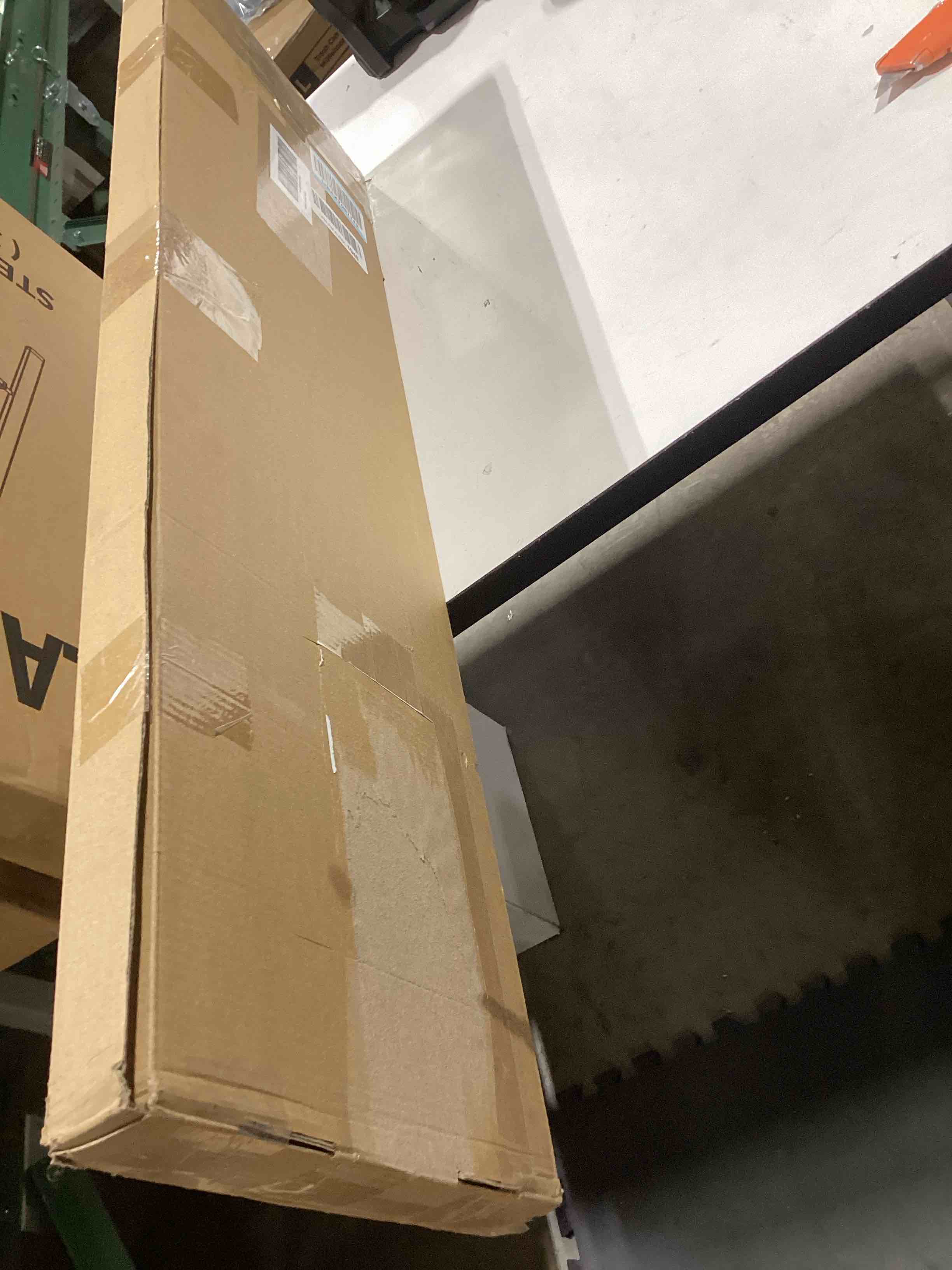 https://s3.amazonaws.com/lotting-images-prod/bidfta/PPE3210337_1761048537086.jpeg