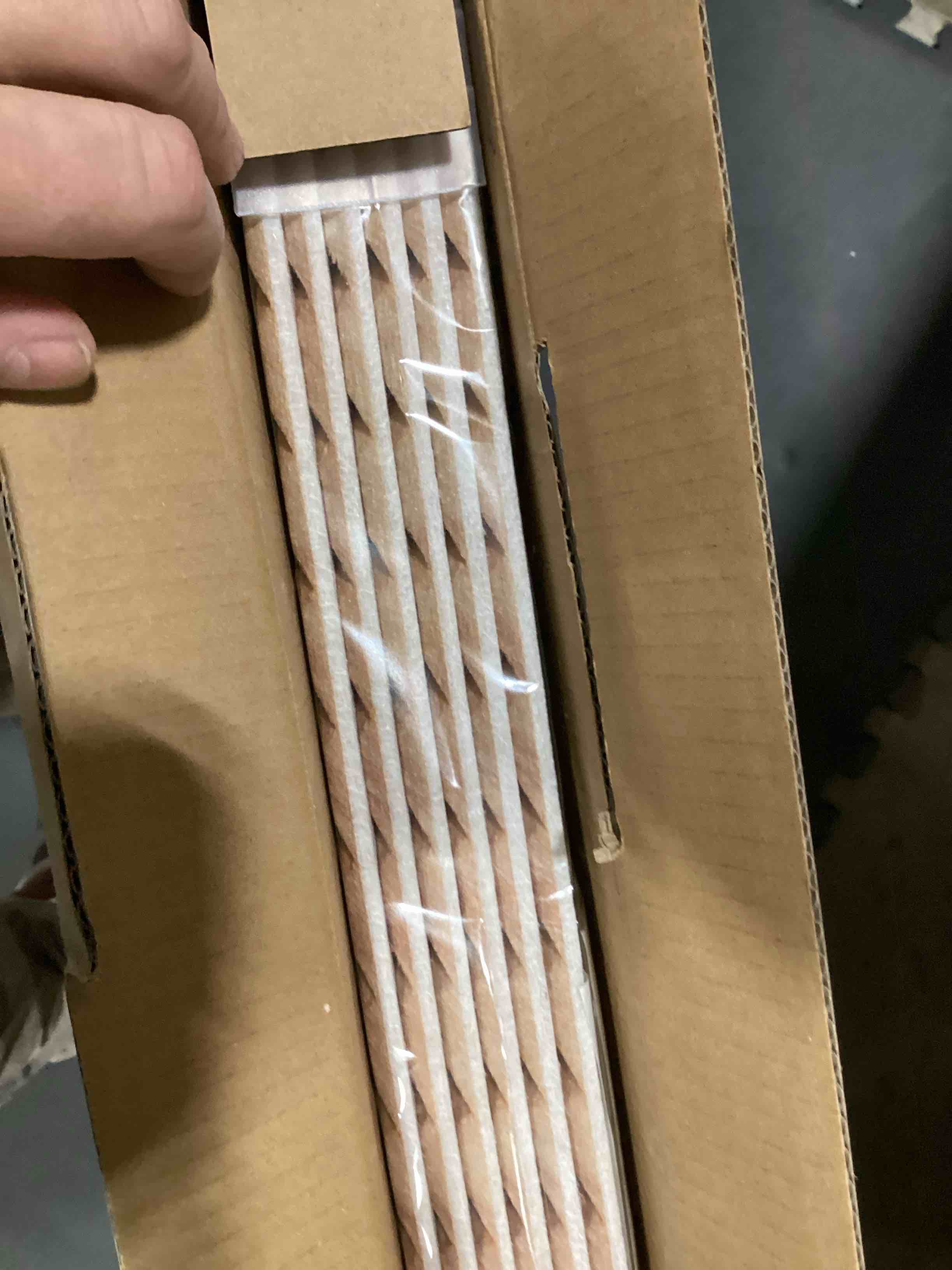 https://s3.amazonaws.com/lotting-images-prod/bidfta/PPE3210359_1761050619462.jpeg