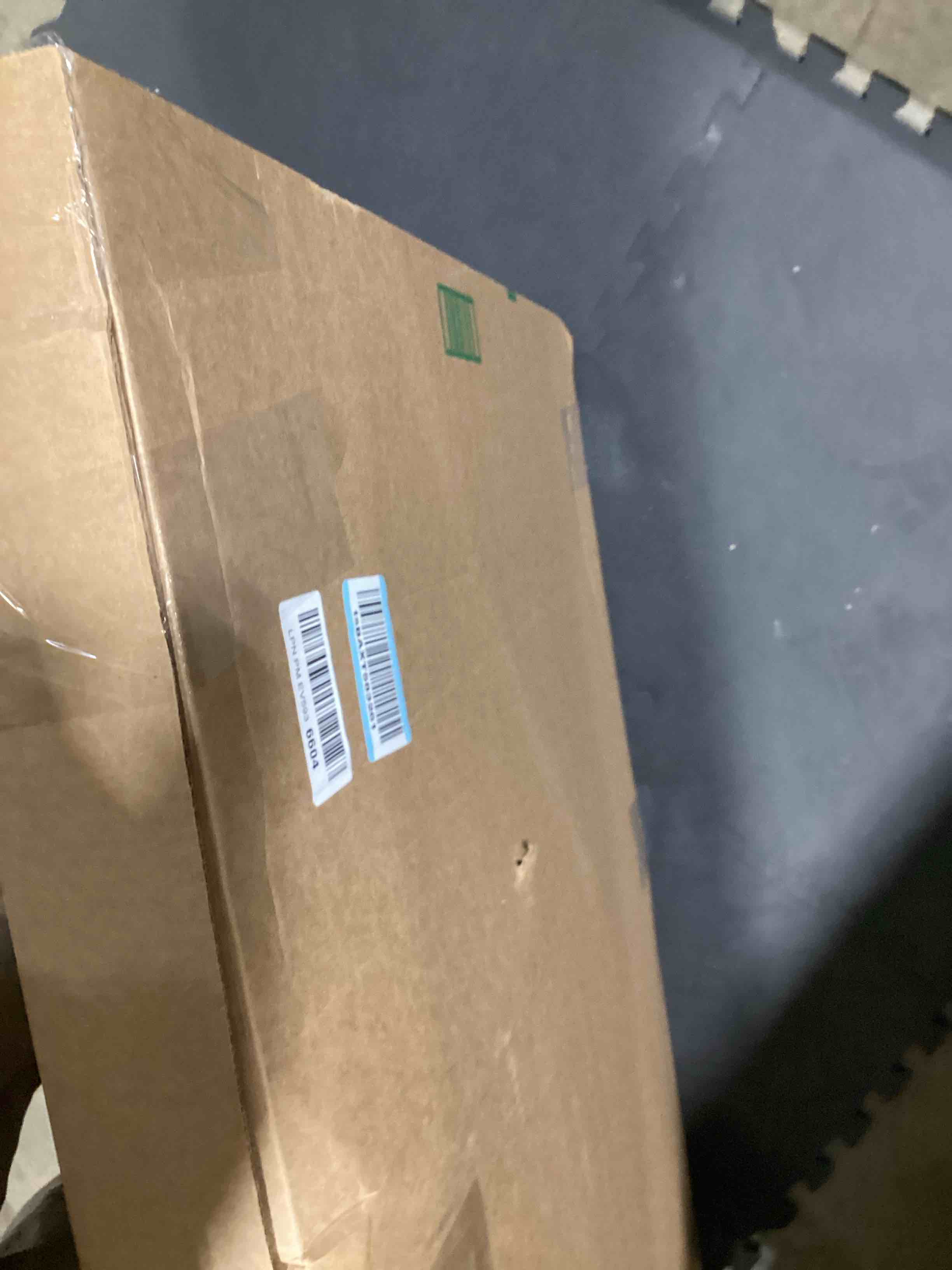 https://s3.amazonaws.com/lotting-images-prod/bidfta/PPE3210385_1761053571081.jpeg