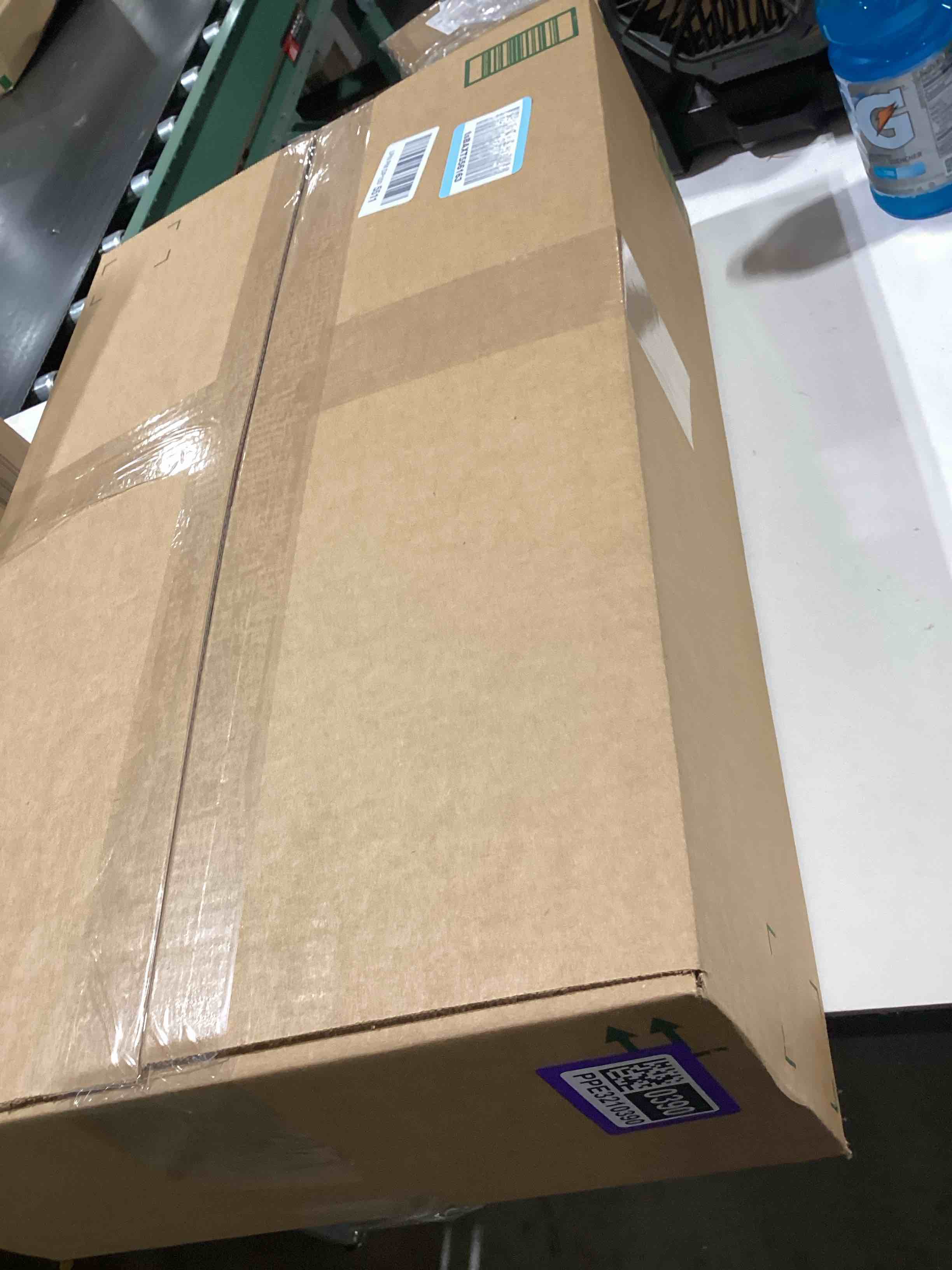 https://s3.amazonaws.com/lotting-images-prod/bidfta/PPE3210390_1761053997473.jpeg