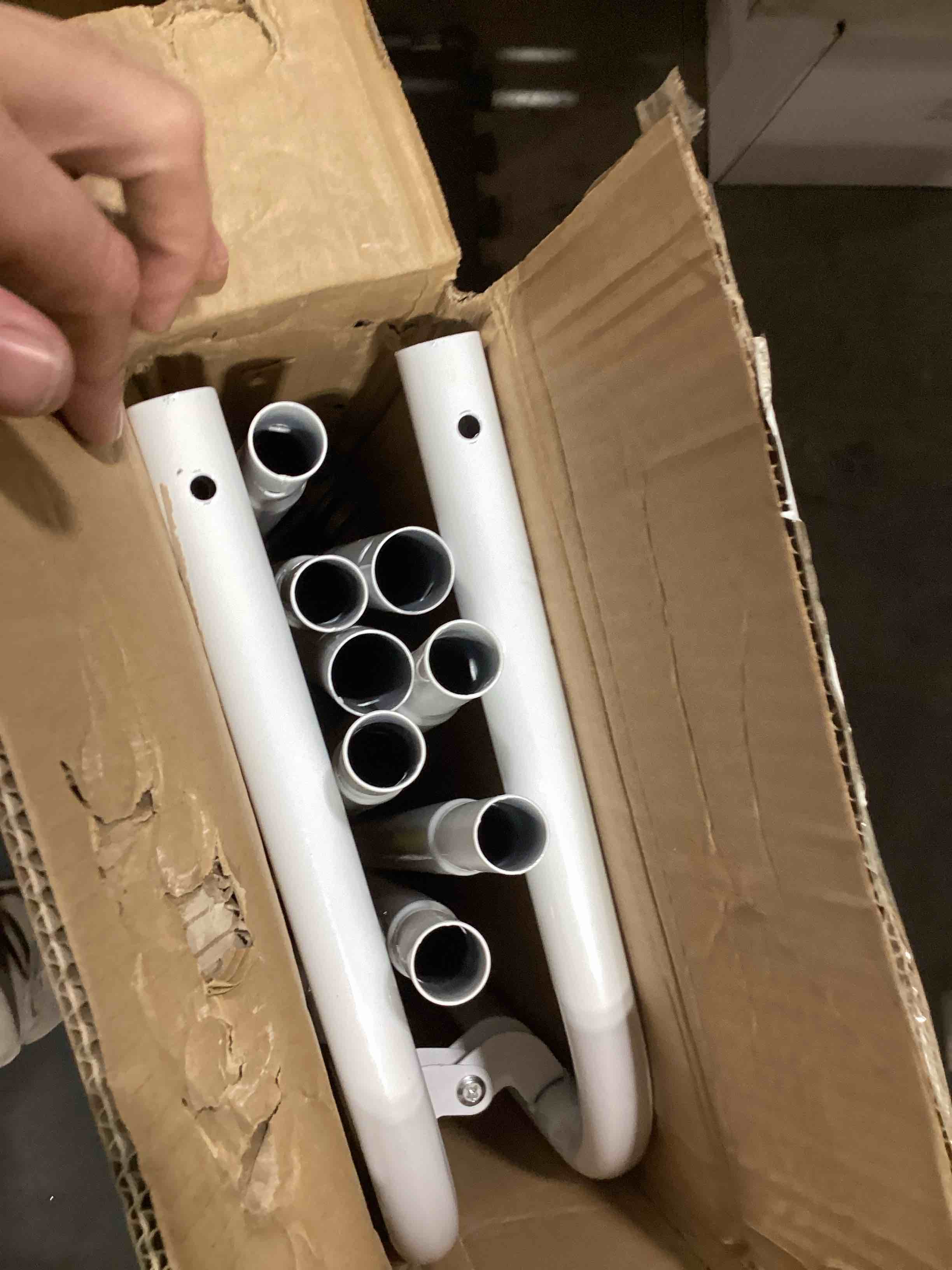 https://s3.amazonaws.com/lotting-images-prod/bidfta/PPE3210403_1761054242700.jpeg