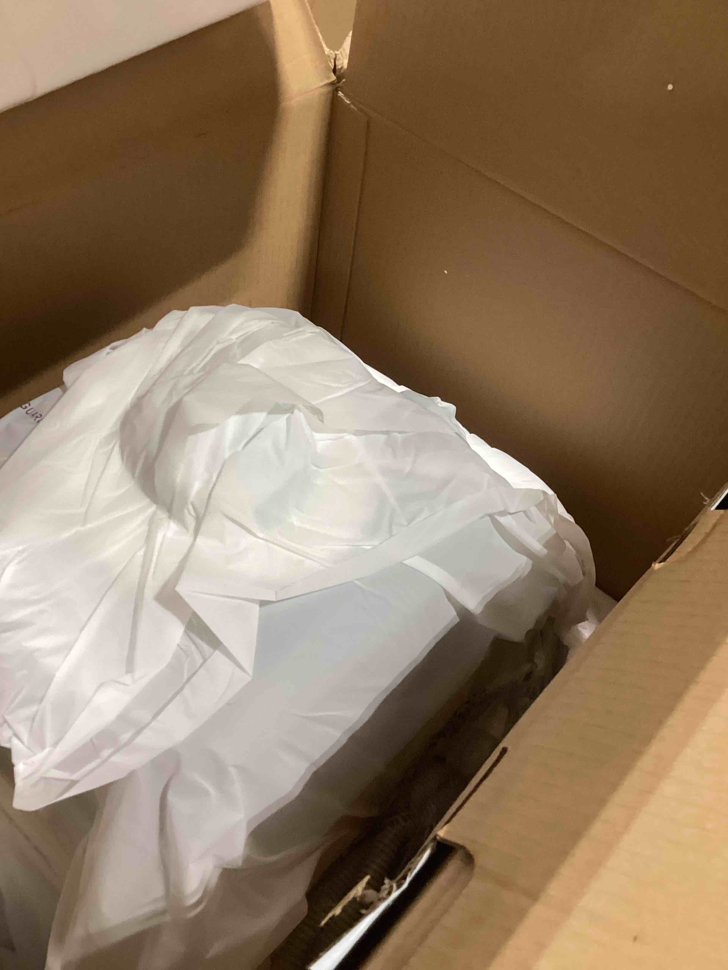 https://s3.amazonaws.com/lotting-images-prod/bidfta/PPE3210463_1761059113123.jpeg