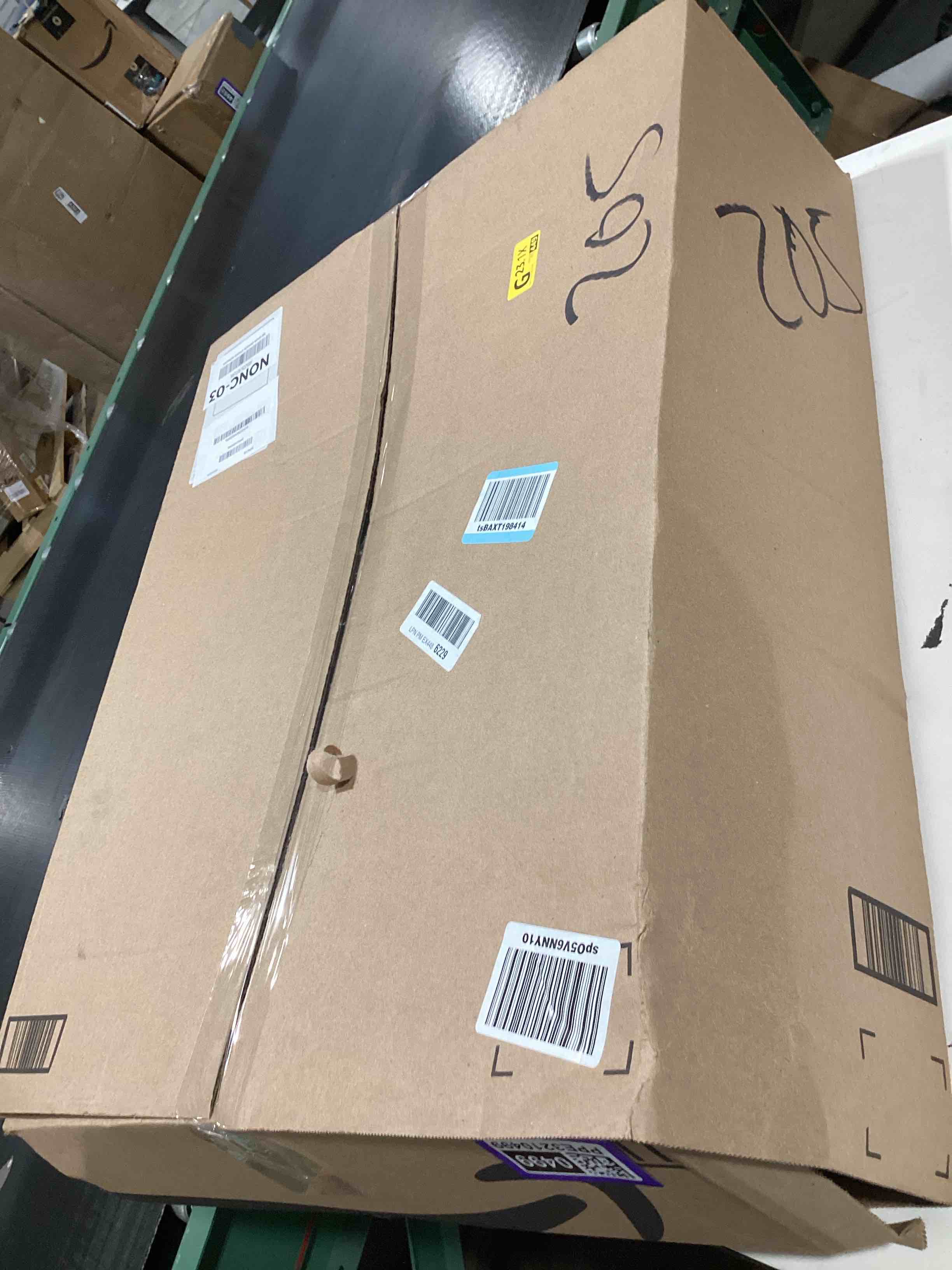https://s3.amazonaws.com/lotting-images-prod/bidfta/PPE3210499_1761064336948.jpeg