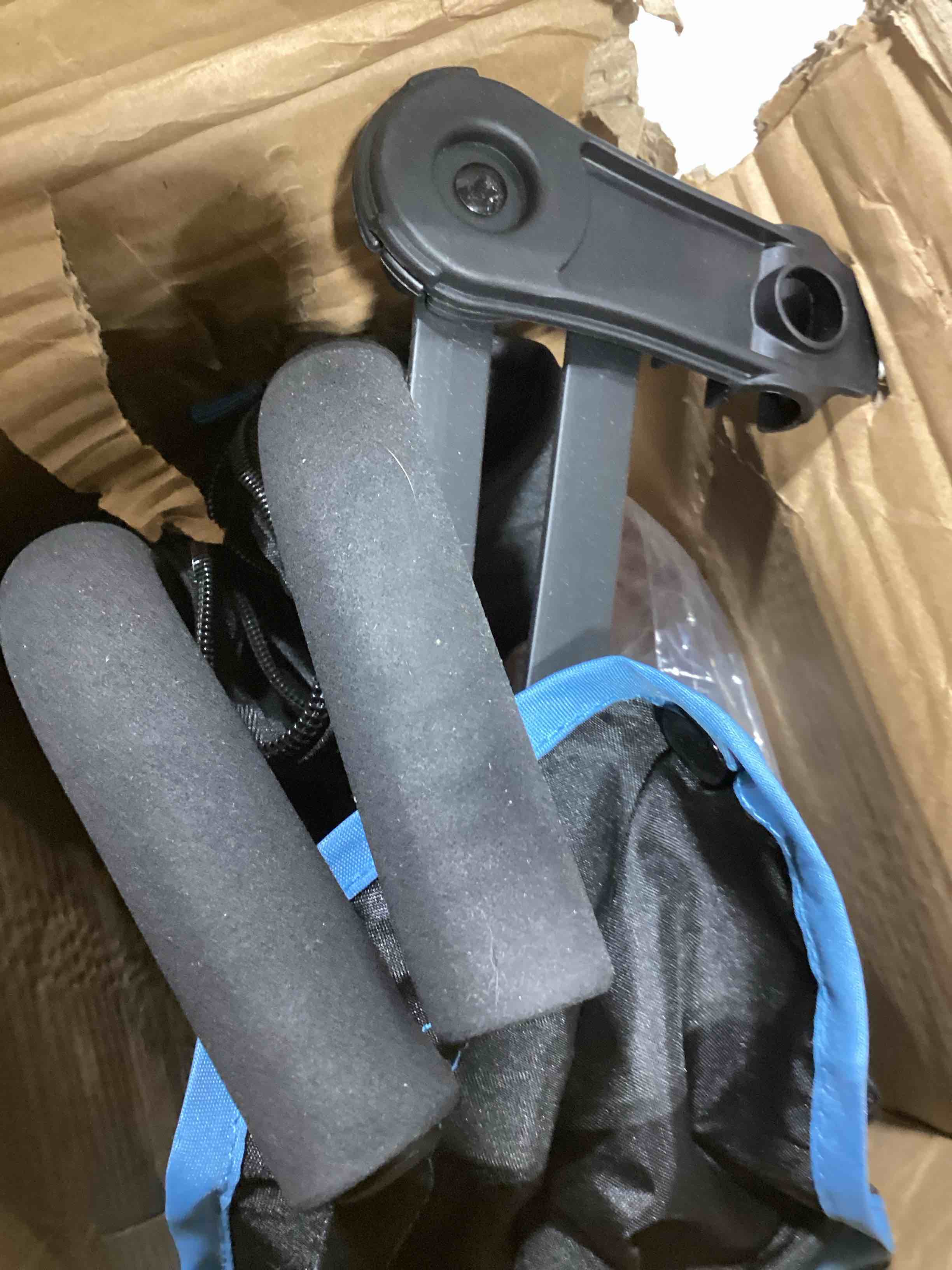 https://s3.amazonaws.com/lotting-images-prod/bidfta/PPE3210596_1761073756811.jpeg