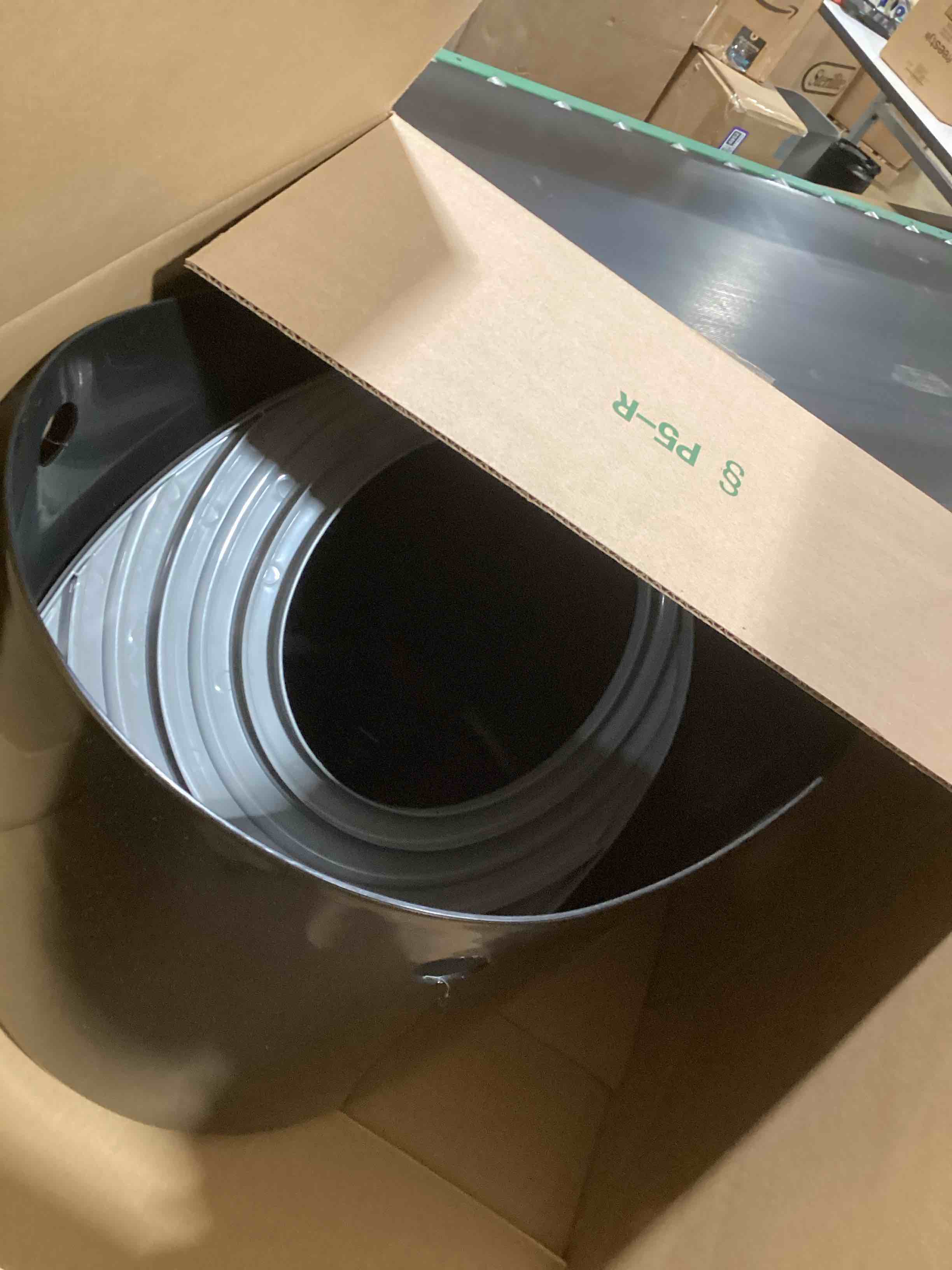 https://s3.amazonaws.com/lotting-images-prod/bidfta/PPE3210778_1761151238841.jpeg