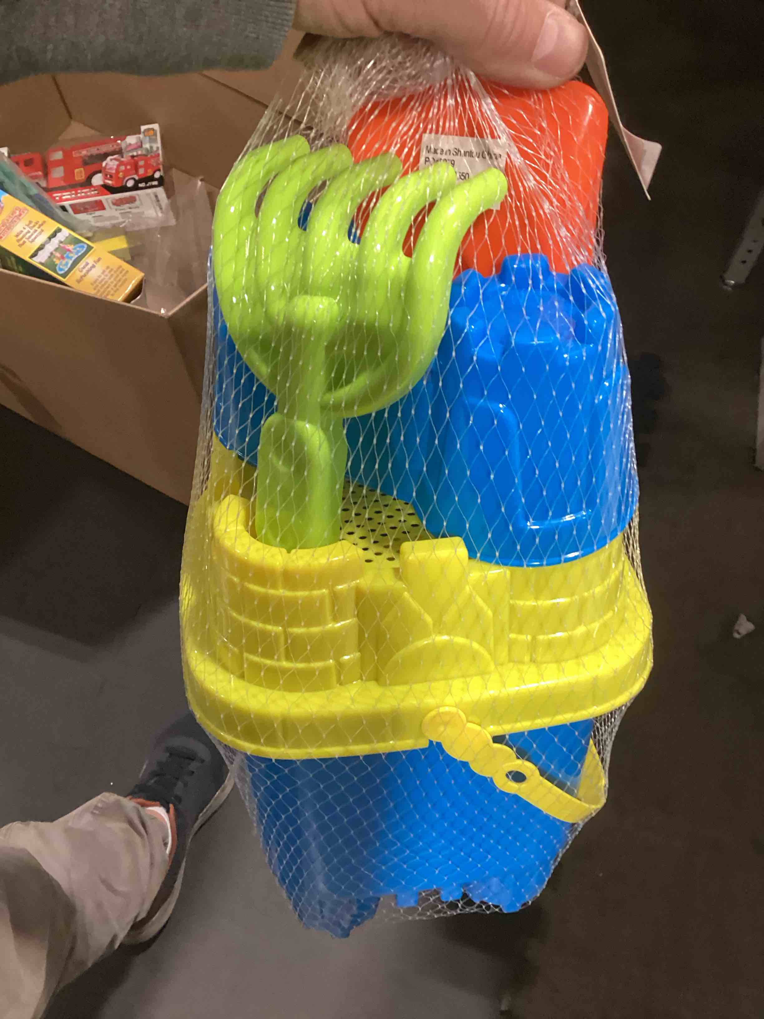 PREXTEX 10 Piece Beach Sand Toys Set for Kids - Bucket with Sifter, Shovel, Rake, Watering Can, 5 Animal and Castle Sand Molds for Kids & Toddlers - Sand Buckets and Shovels for Kids, Beach Toy Set