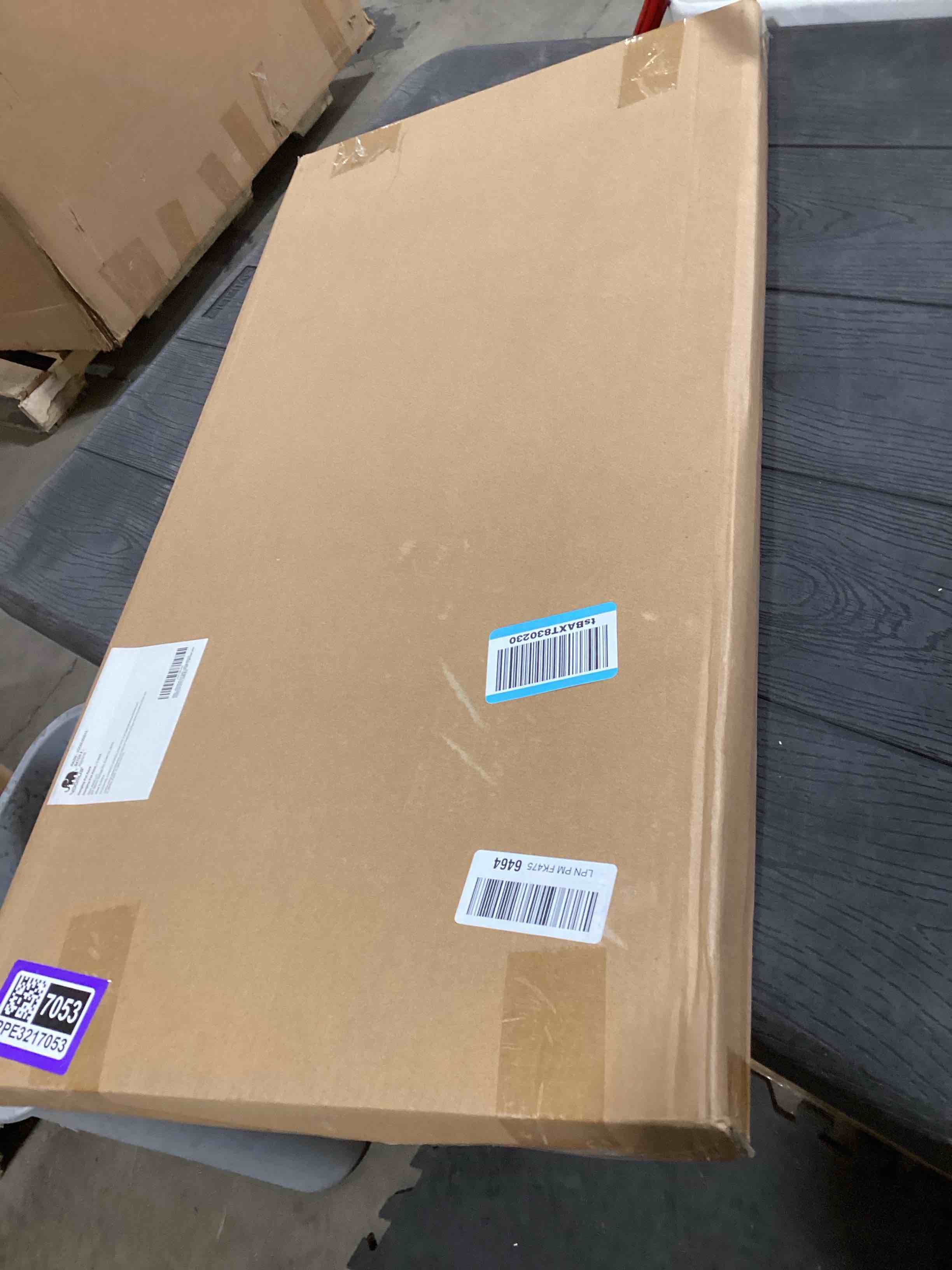 Condition photo showing Good Condition for Vdomus Heavy-Duty Hanging Pot Rack - 33x17 Inches - Stylish Black Alloy Steel Ceiling Storage with 15 Hooks - Organize Kitchen Cookware and Utensils - Space-Saving Mounted Overhead Holder