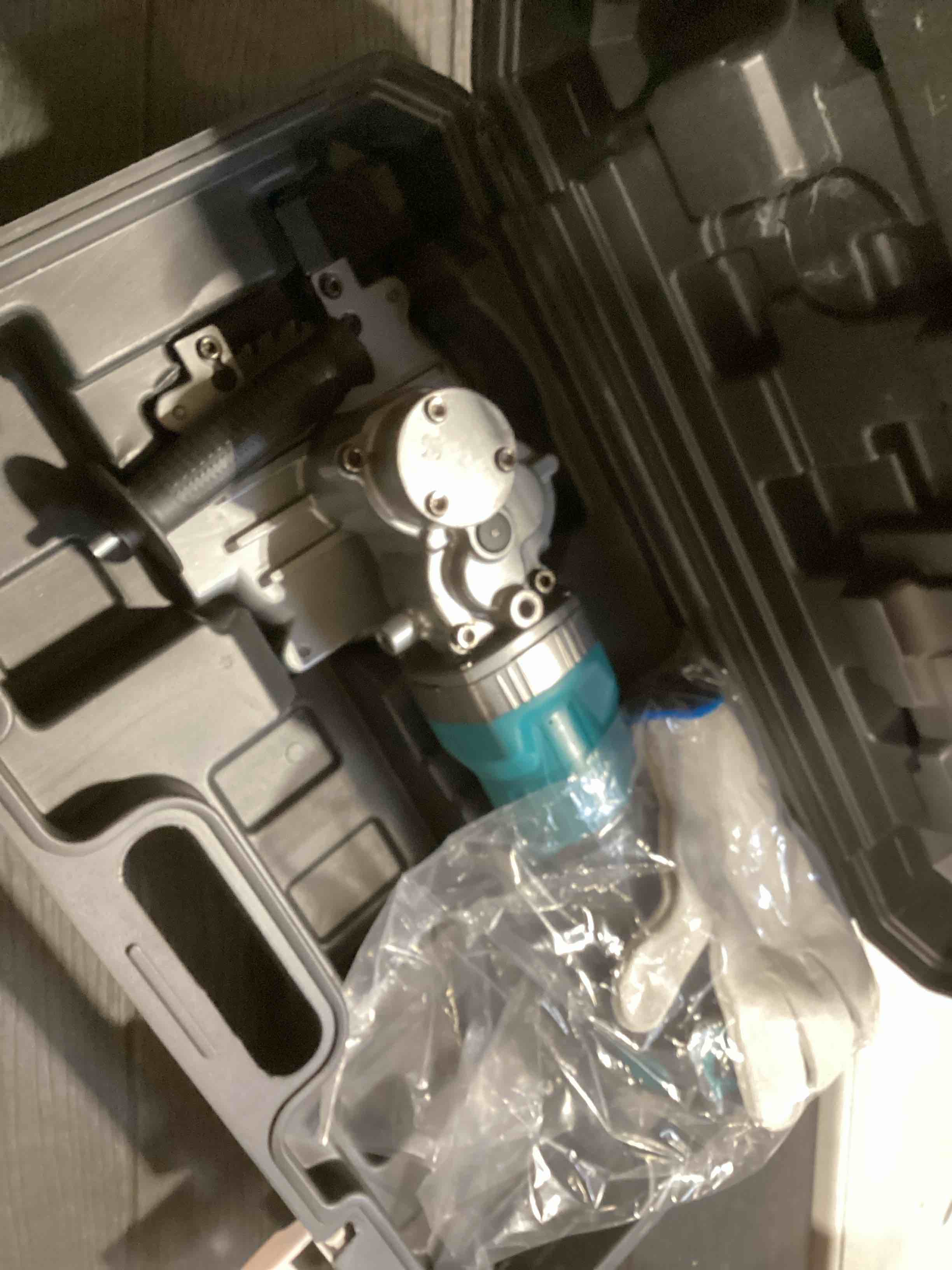 Condition photo showing Good Condition for LINGYUE Electric Rebar Cutter, Cutting up to 3/2inch(4-40mm)?Compatible for Makita 18V Battery?Electric Concrete Rebar Cutter Cutting Speed 4-5S (900W)
