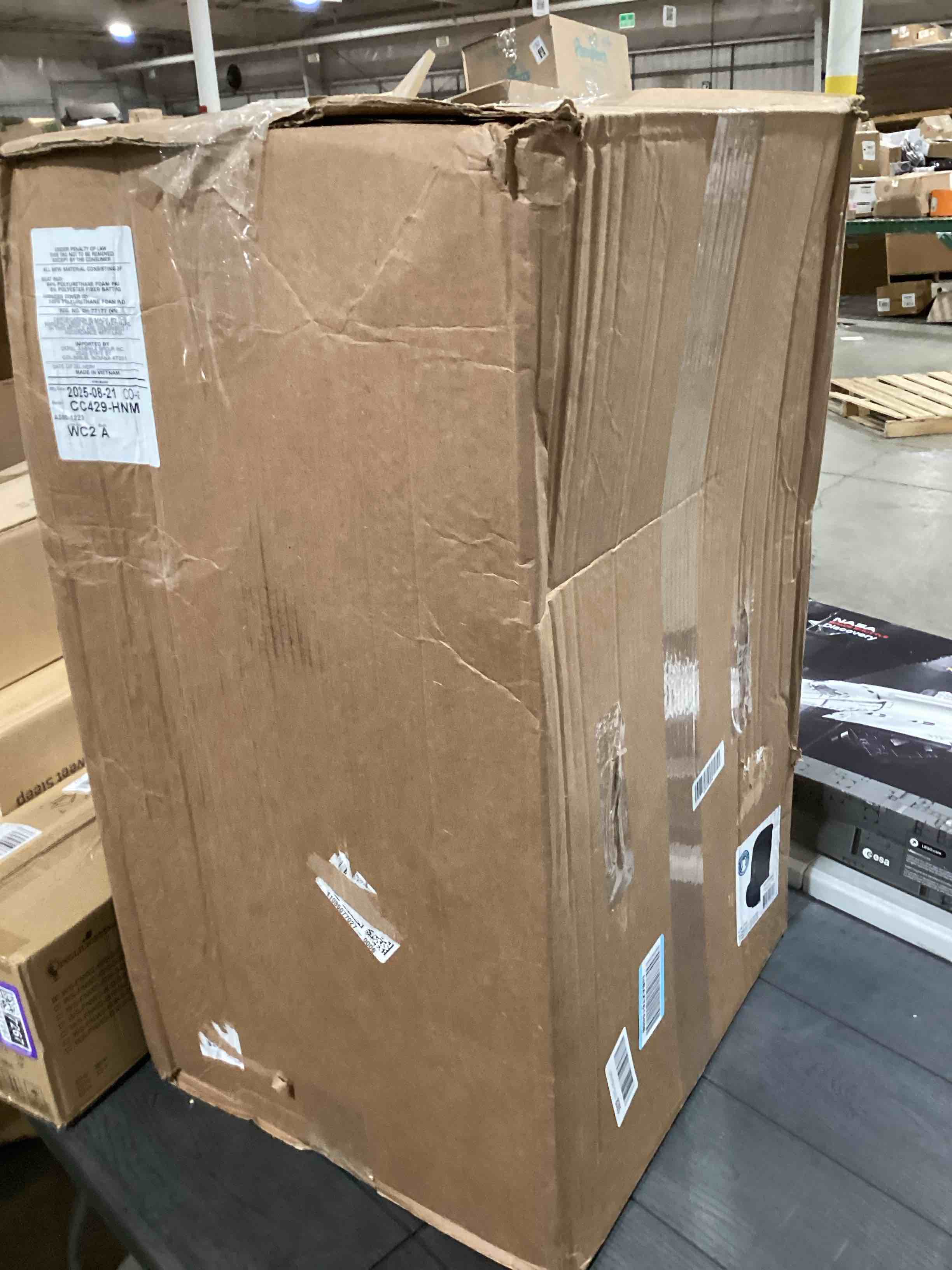 Condition photo showing Good Condition for Safety 1st Smooth Ride Convertible Car Seat, 2-in-1 Rear & Forward Facing, 5-40 lbs, 30-50 lbs, Fits 3 Across, Slim Design, Latch, Machine-Washable, Travel-Ready, Crater Lake