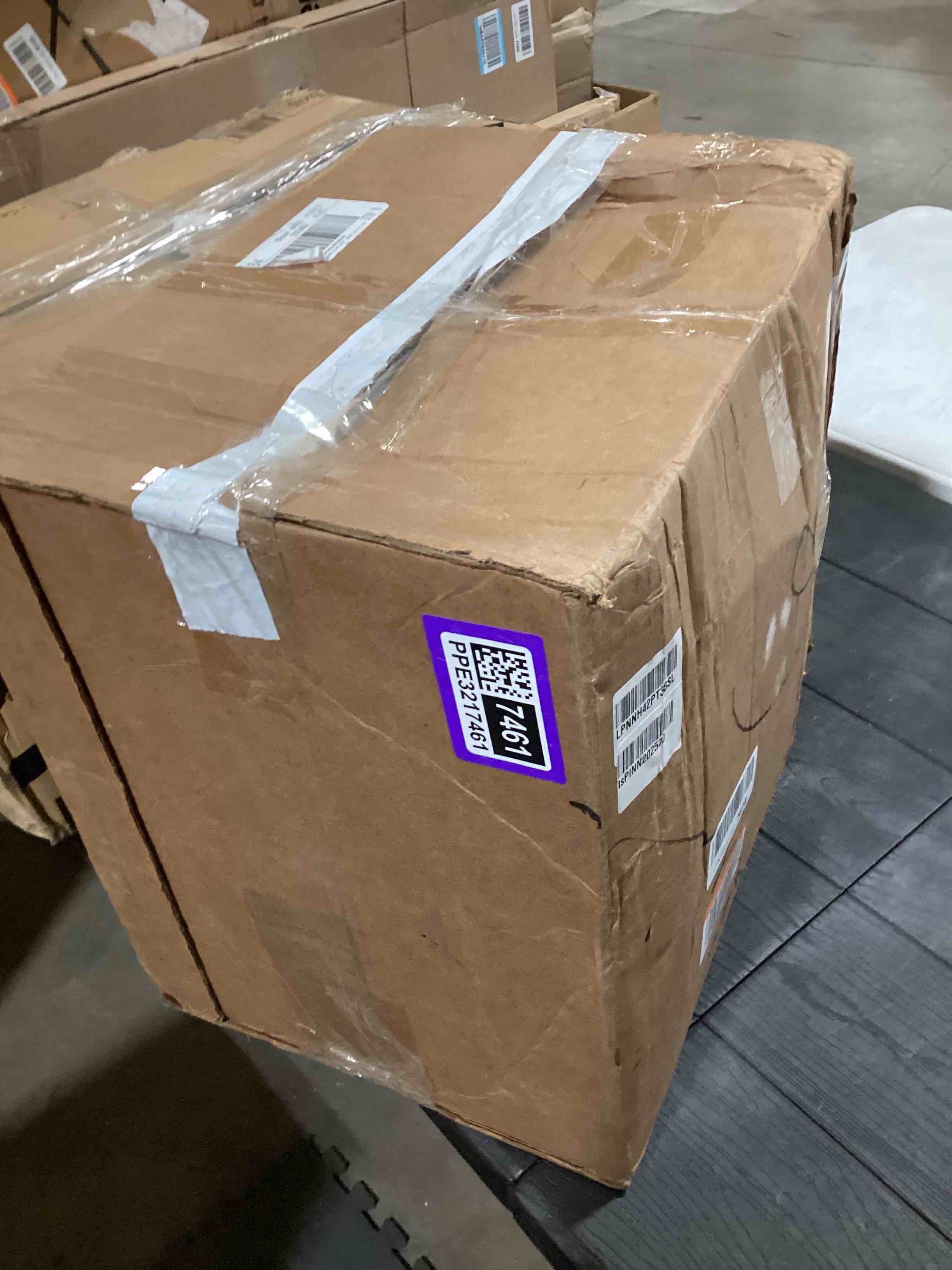 Condition photo showing As Is for Bissell 2156A Zing Canister Bagless Vacuum Zing Canister Lime