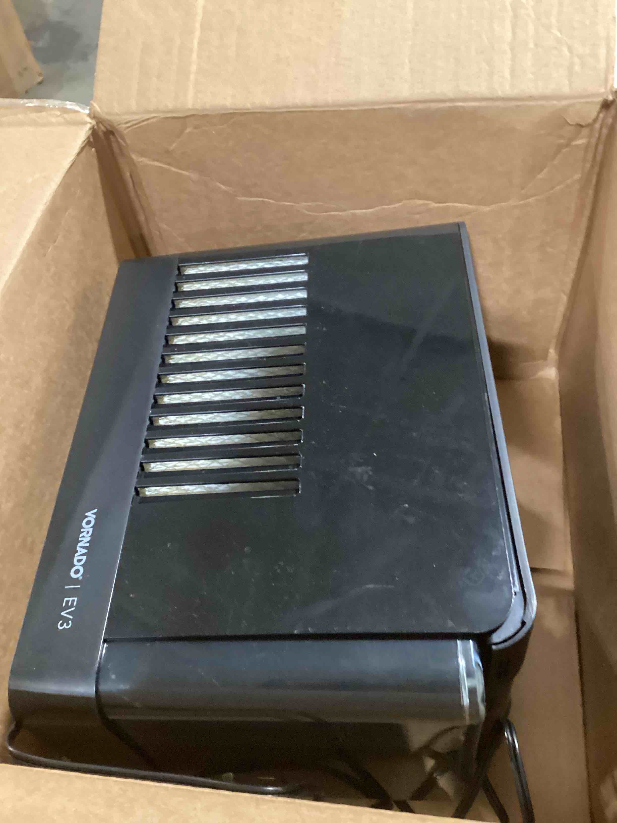 Condition photo showing As Is for Vornado EV3 Whole Room Evaporative Humidifier, 1.5 gal Capacity, Electronic Humidistat, Top Fill Tank, Easy To Clean