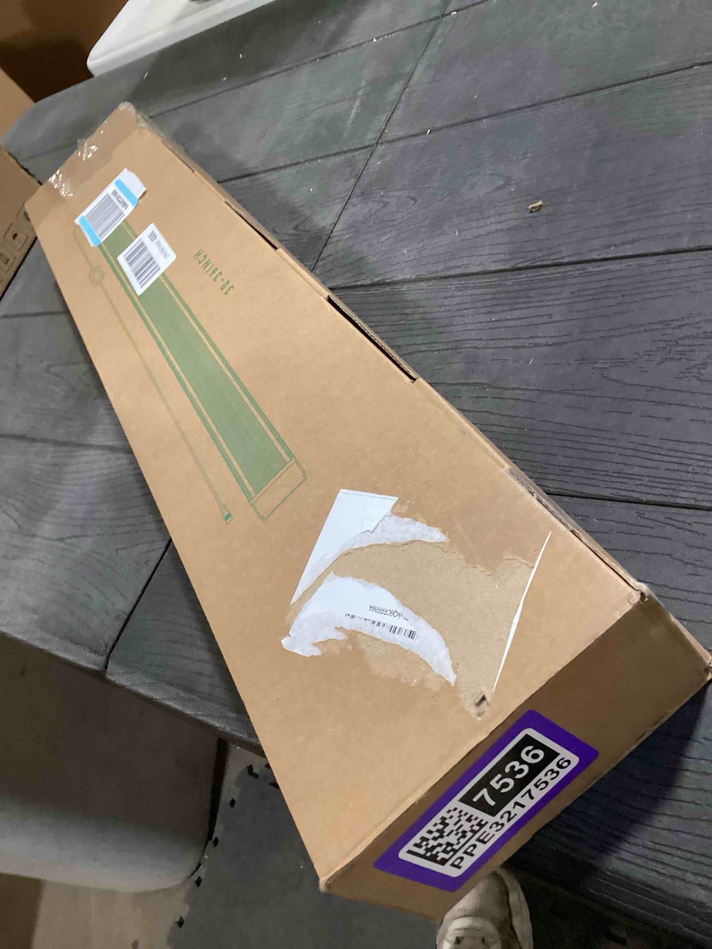 Condition photo showing Good Condition for 24/7 LED Aquarium Light, IP68 Waterproof Extendable Bracket Fish Tank Light with Timer, 7 Colors, 10 Level Adjustable Brightness, DIY Mode Full Spectrum Aquarium Plant Light for 30-36 Inch Fish Tank 30"-36"