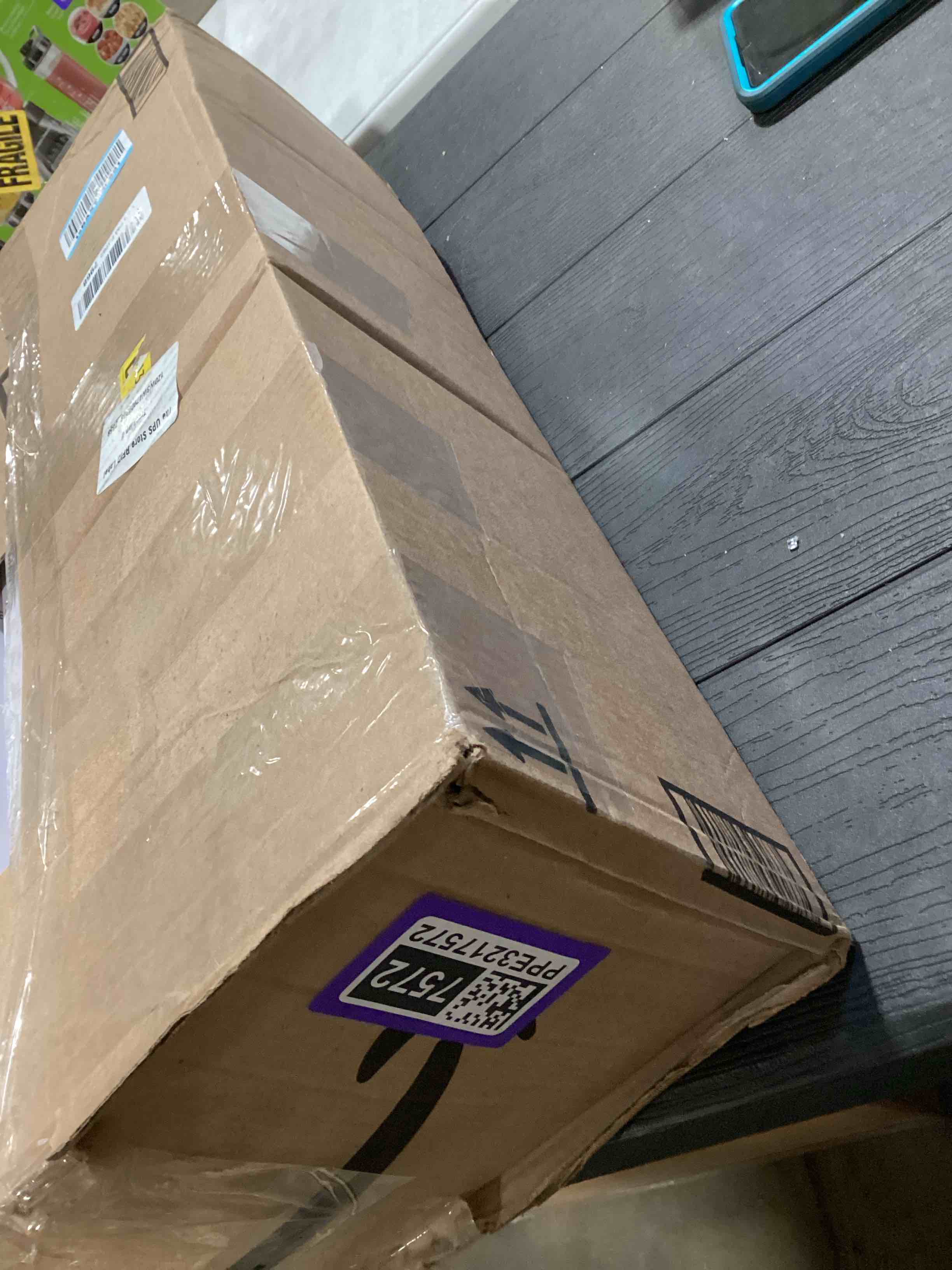 Condition photo showing Good Condition for 4 Pcs Tripod Microphone Stand Boom Arm Floor Mic Stand Microphone Holder Adjustable Height 26-67 inch with 4 Carrying Bag and 8 Mic Clips for Singing Stage Wedding Stage Karaoke Church